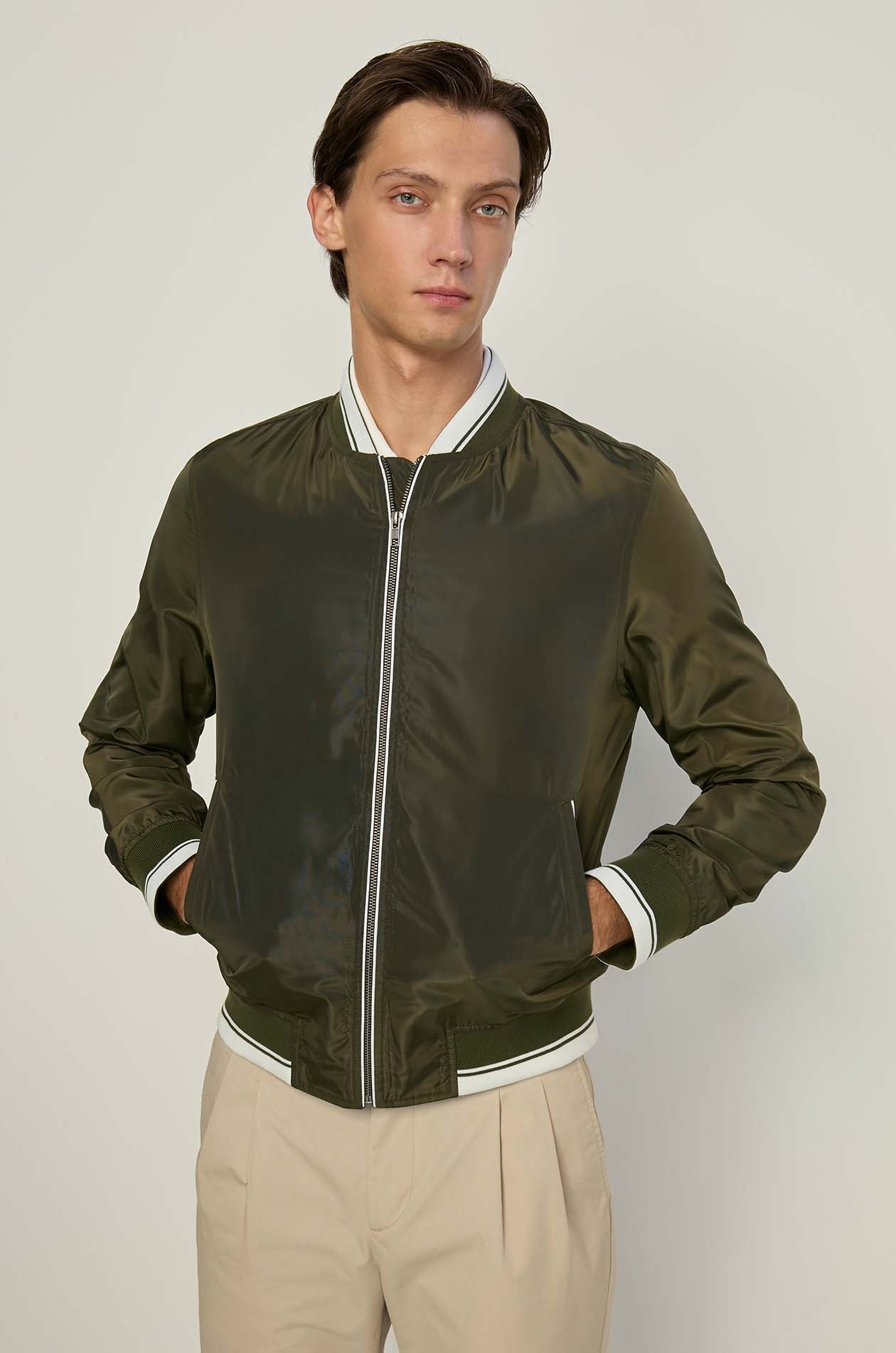 STRIPED TRIM BOMBER JACKET