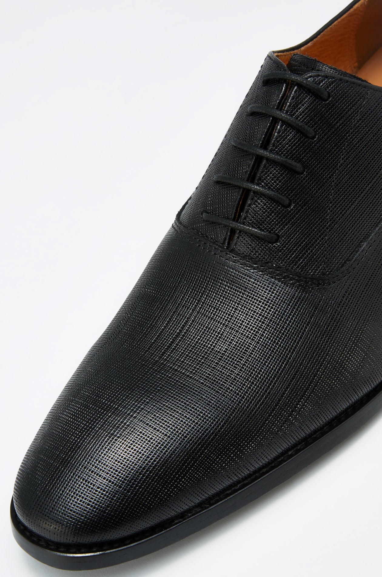 SAFFIANO LEATHER OXFORD SHOES