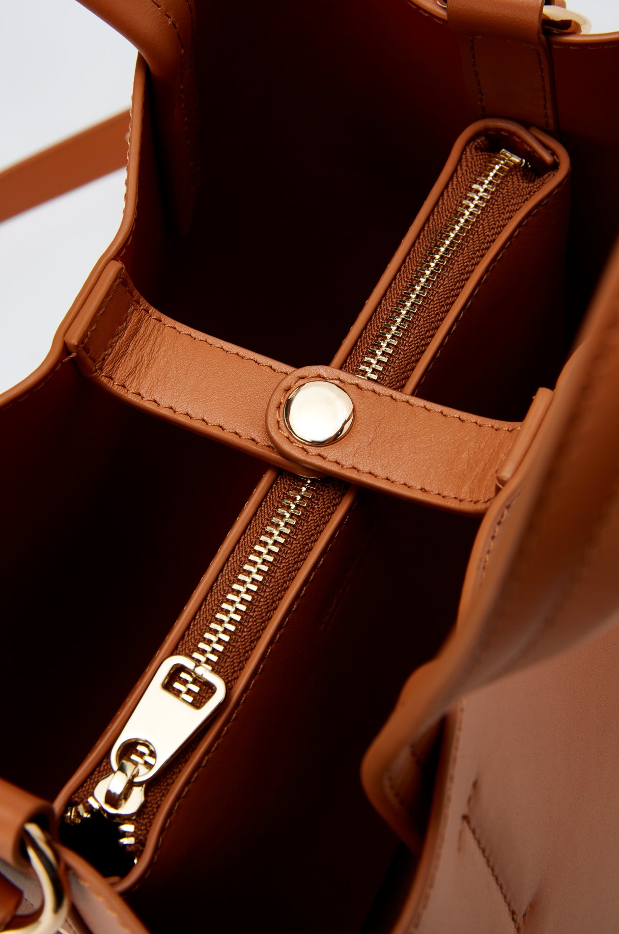 BUCKET HANDBAG