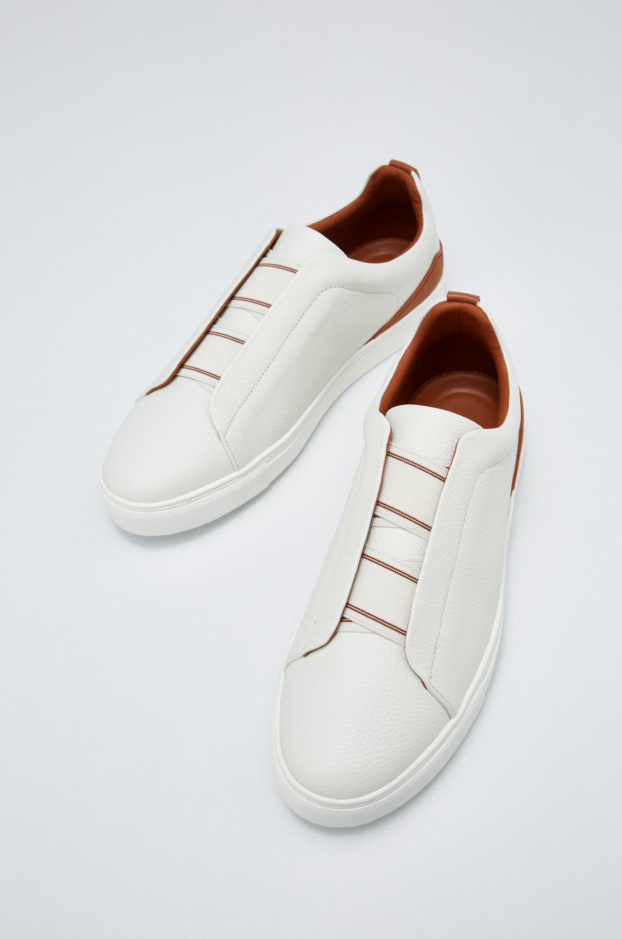 WHITE LEATHER SNEAKERS