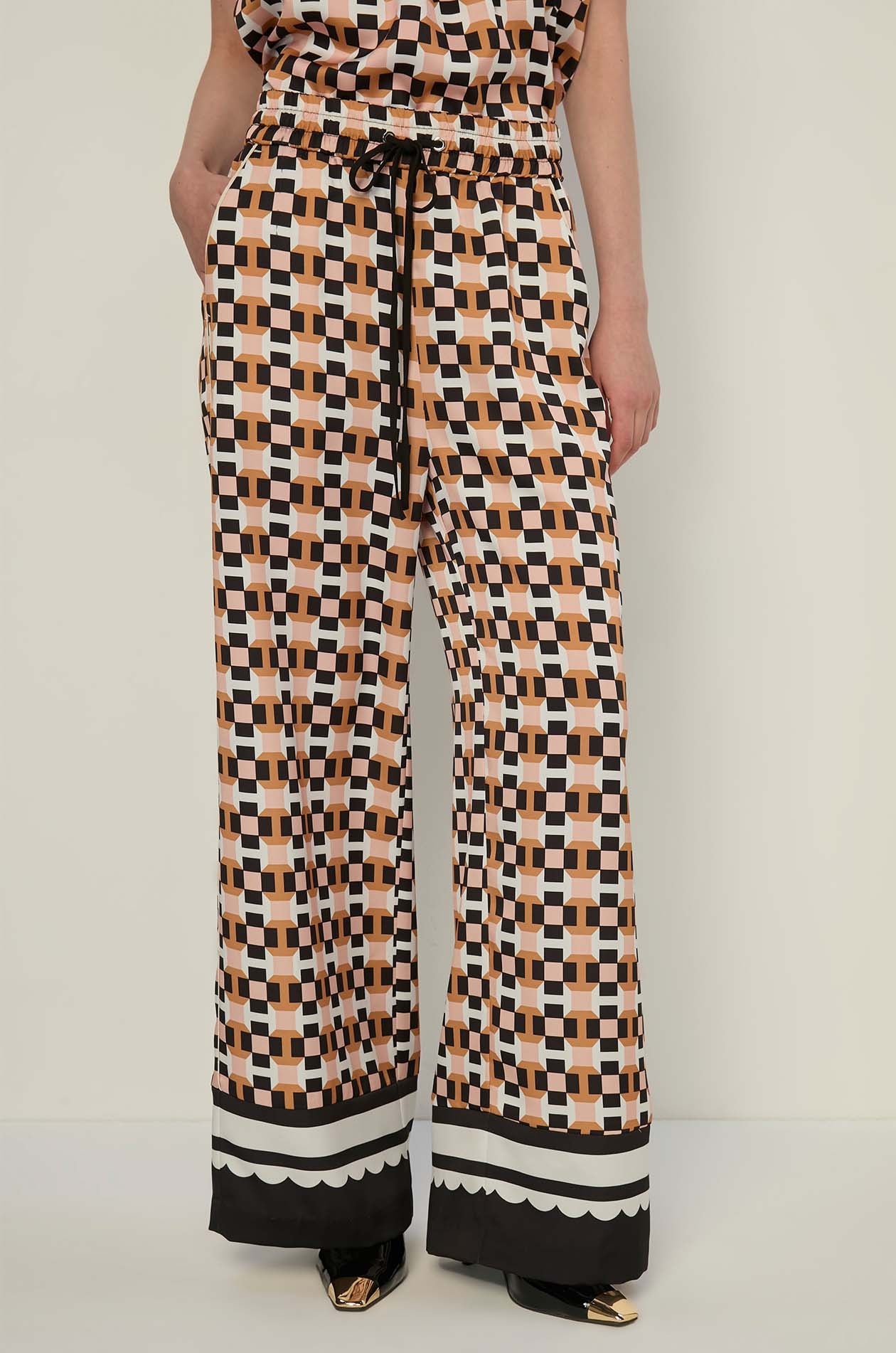 GEOMETRIC DRAWSTRING PANTS