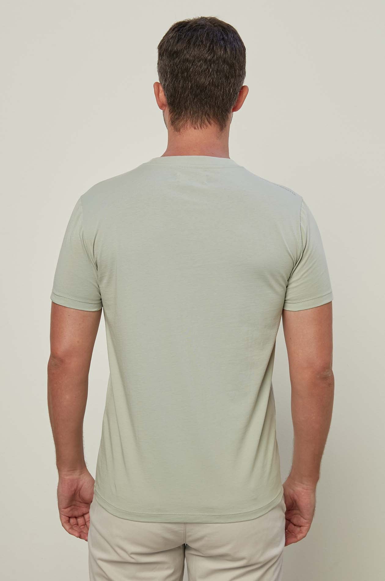 ROUND NECK TEE WITH POCKET