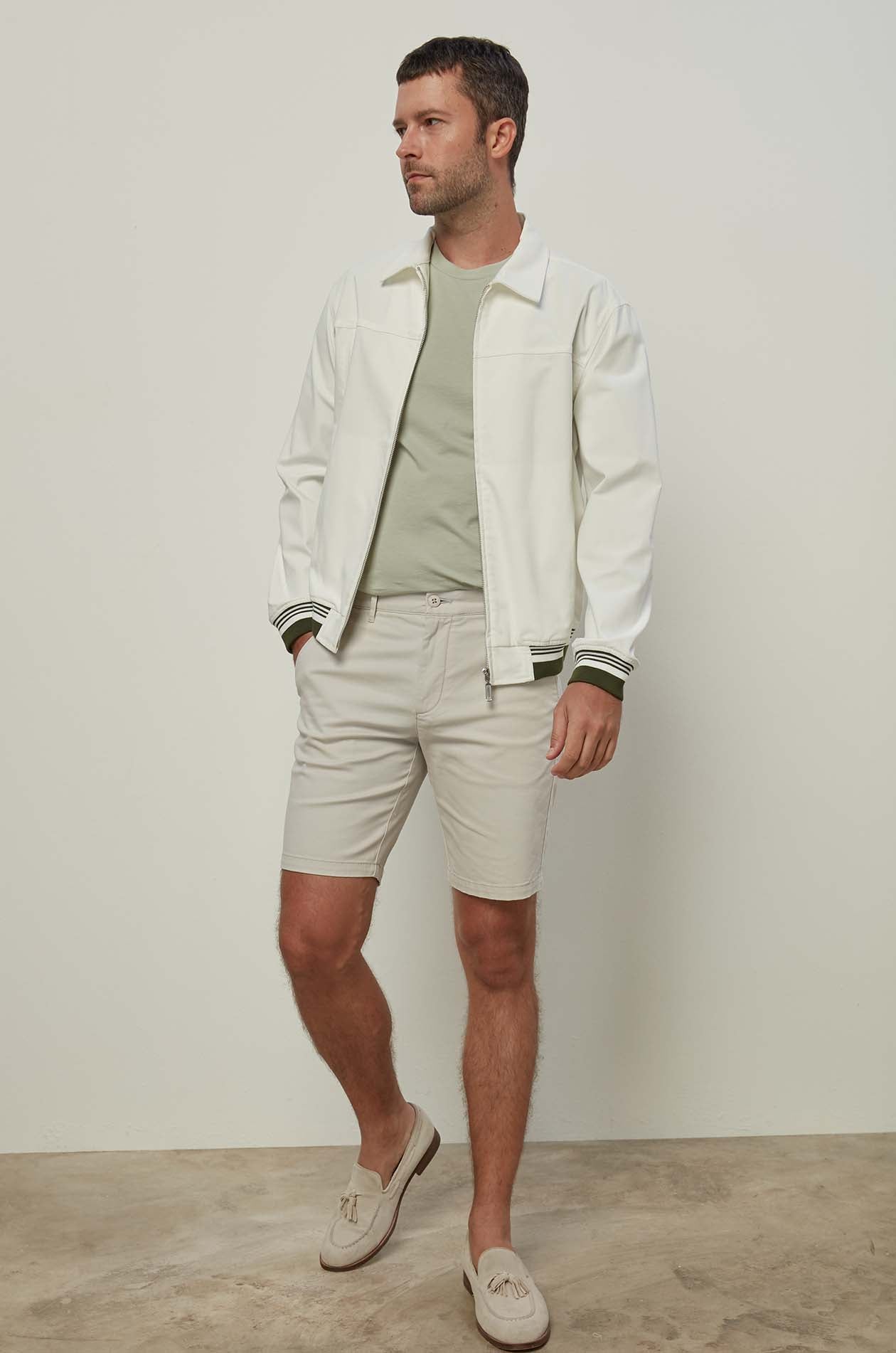 ROUND NECK TEE WITH POCKET