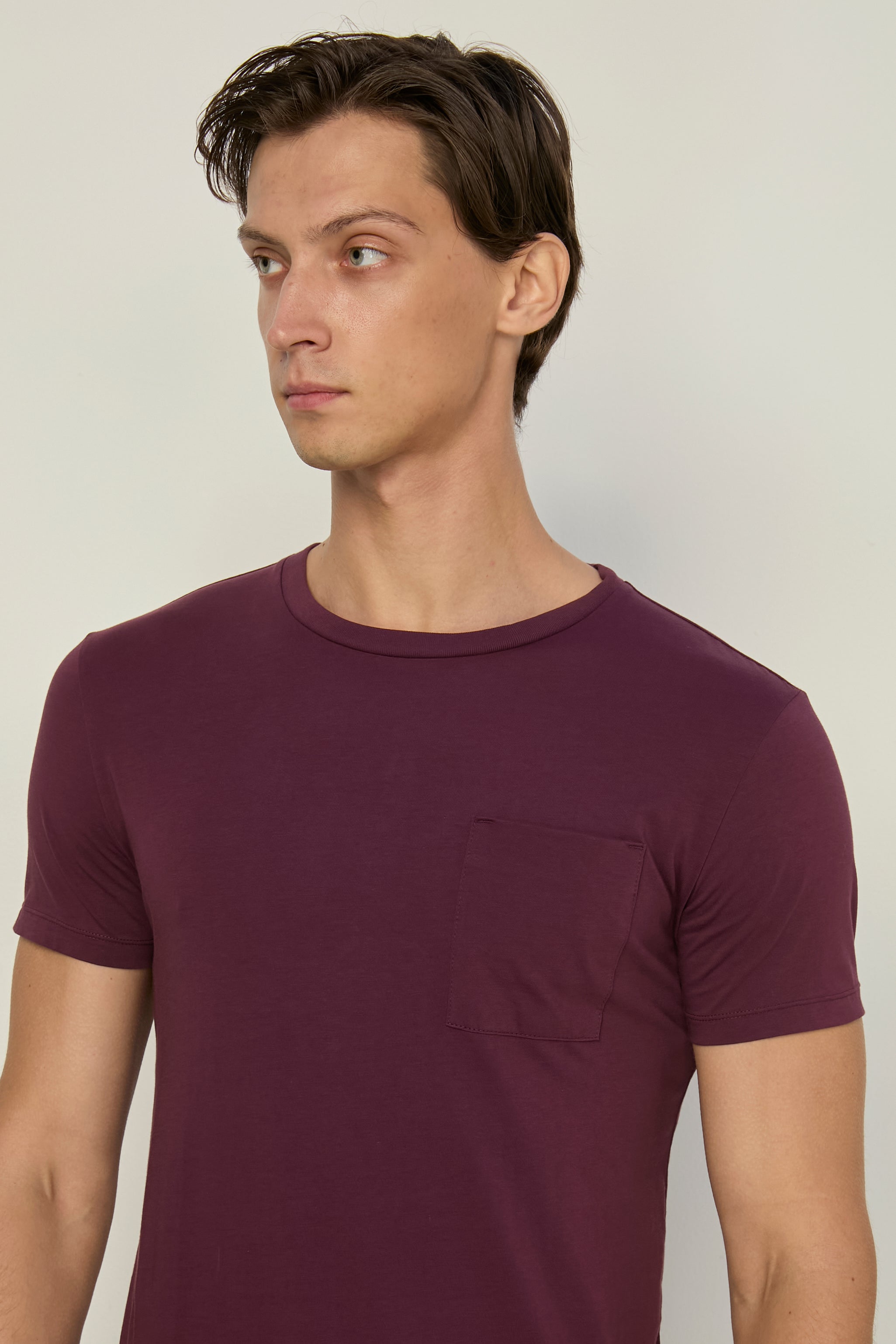 ROUND NECK TEE WITH POCKET