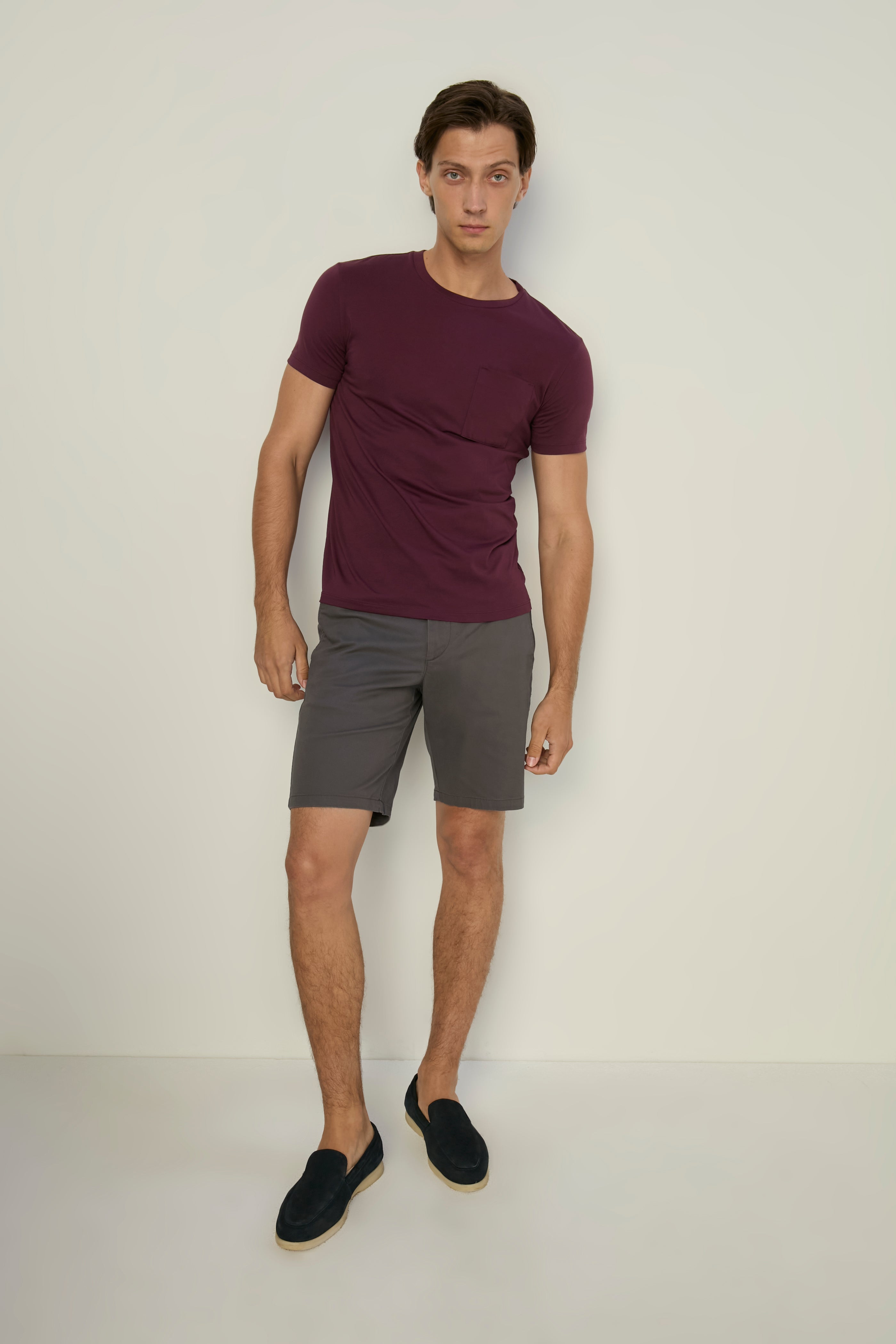ROUND NECK TEE WITH POCKET