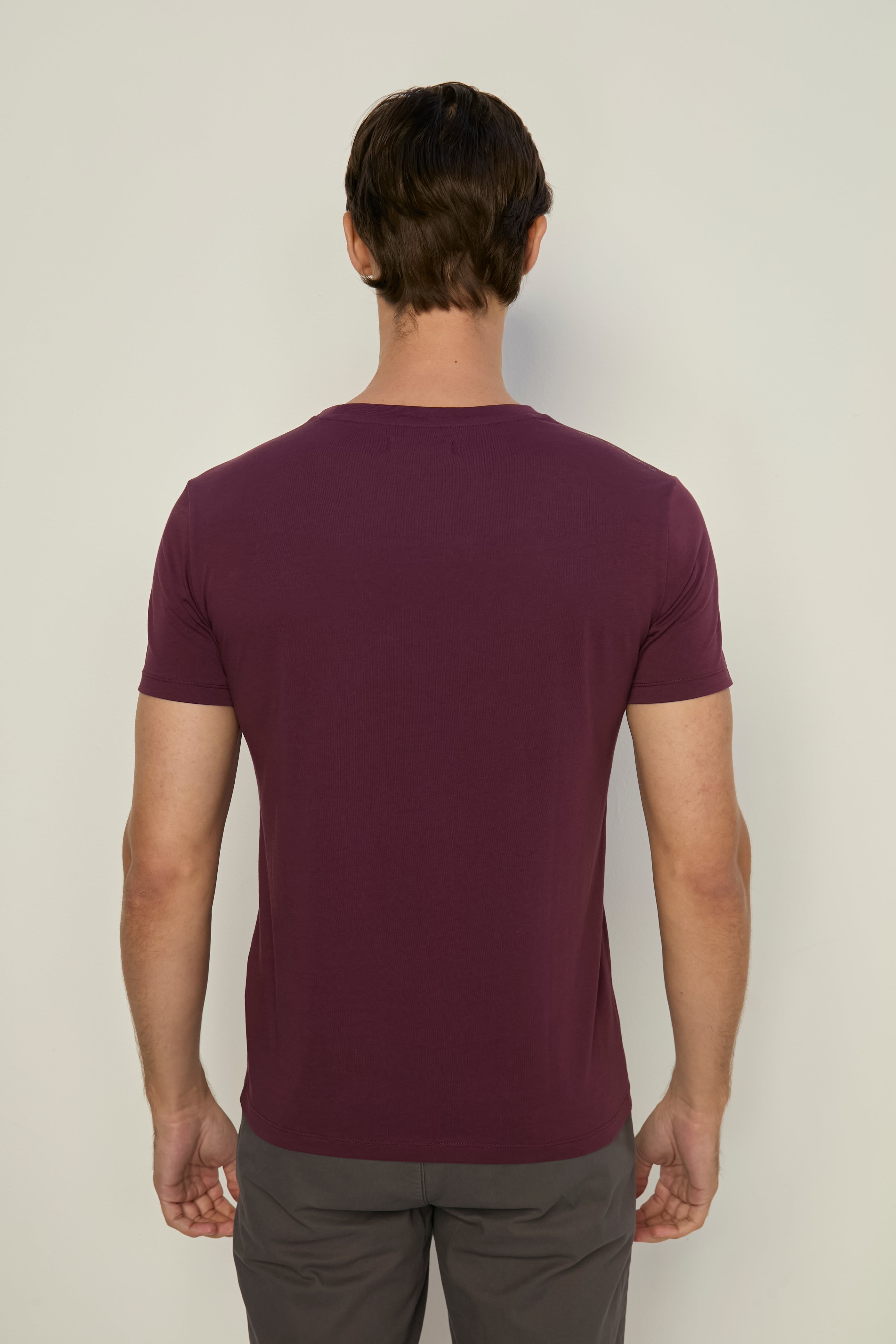 ROUND NECK TEE WITH POCKET