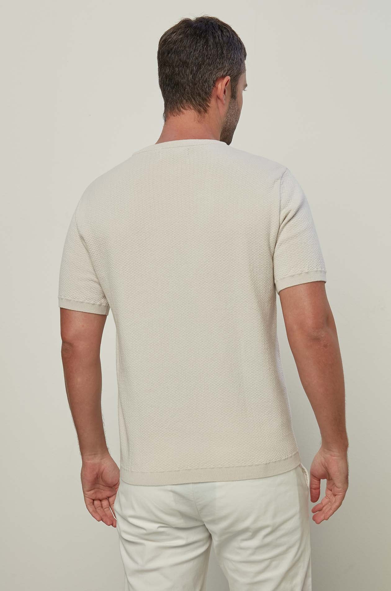 LUXURY ROUND NECK TEE