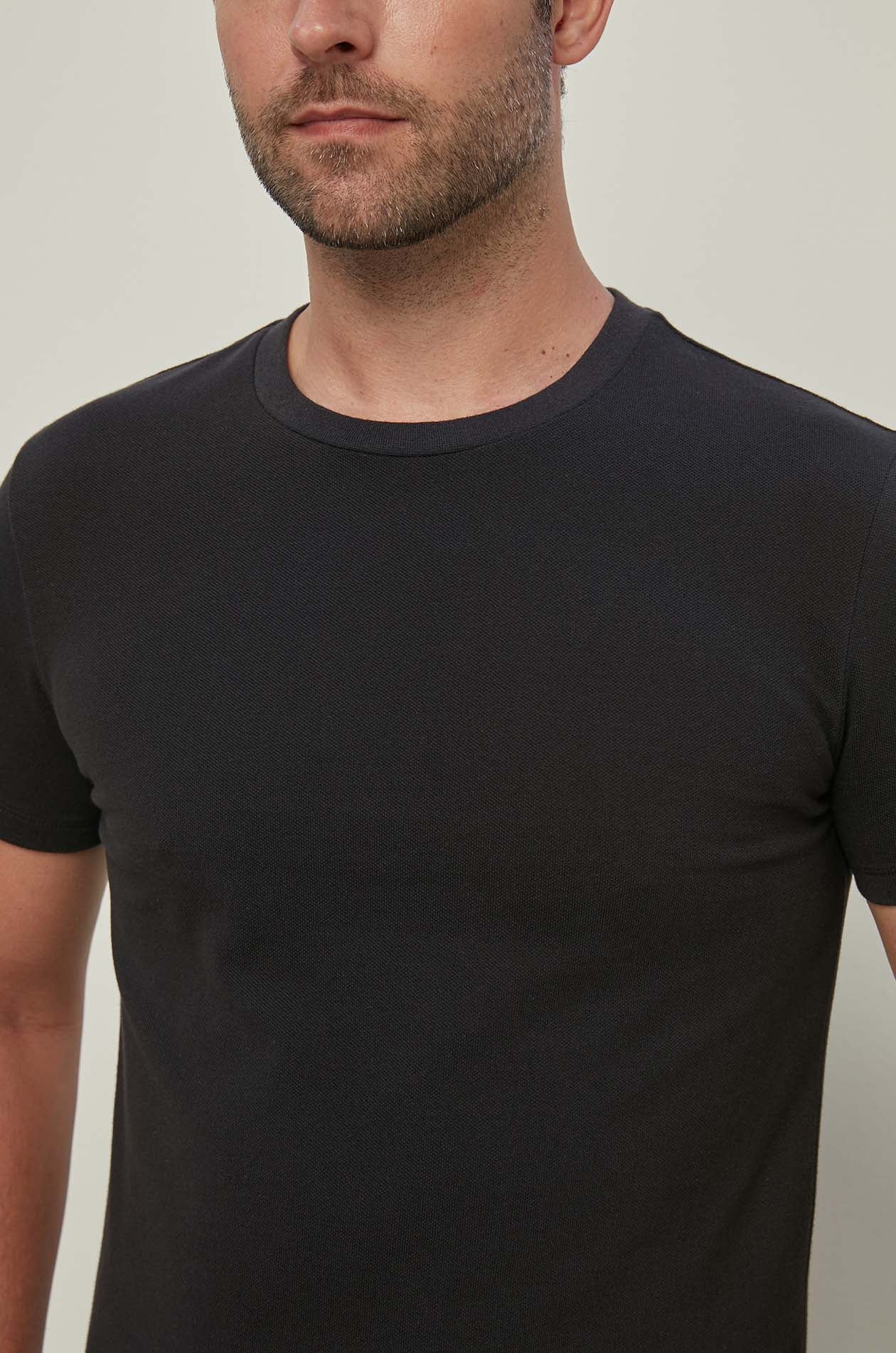 ROUND NECK PIQUE TEE
