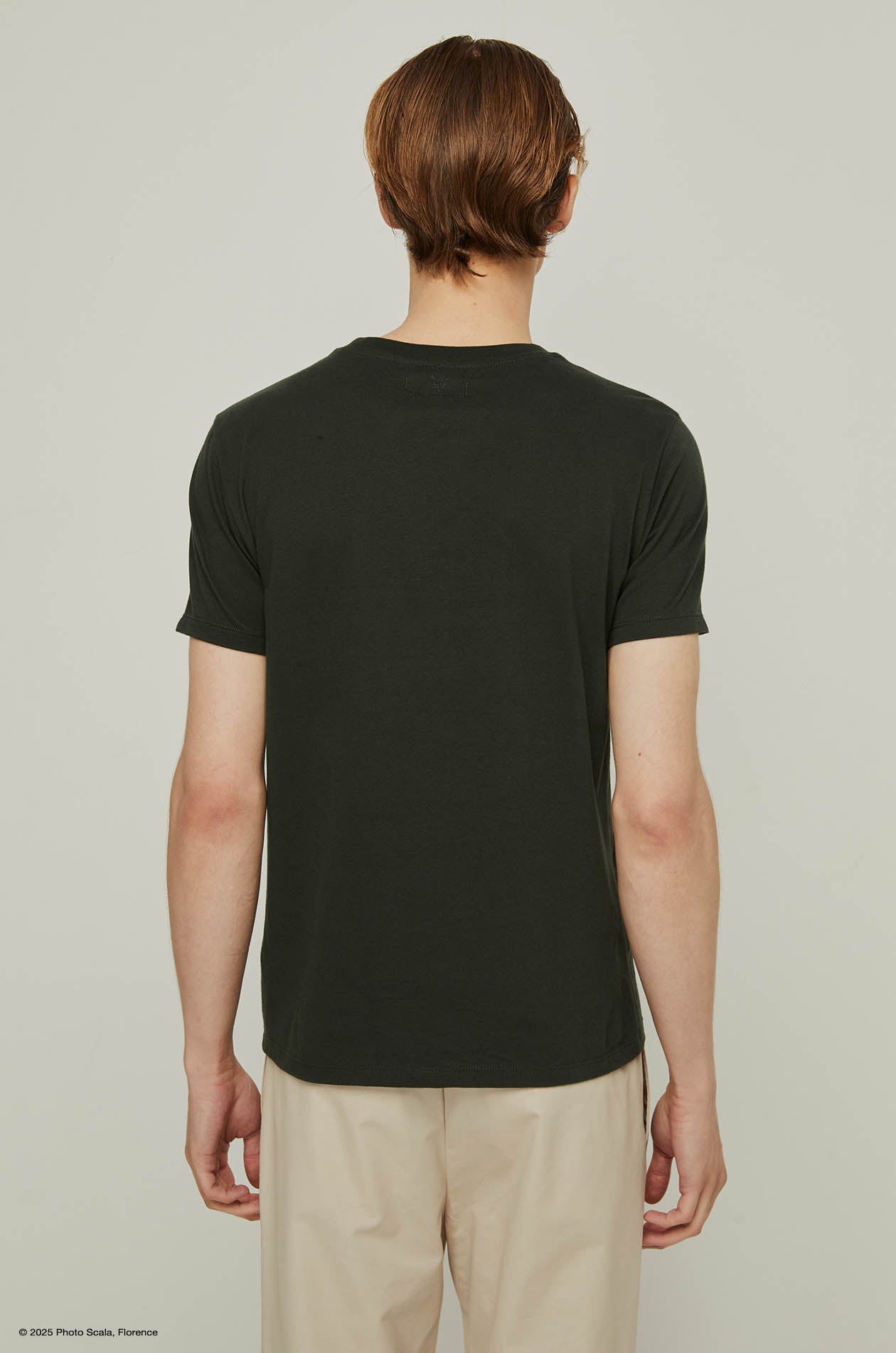 ILE DE LA GRANDE POCKET PRINTED GRAPHIC TEE
