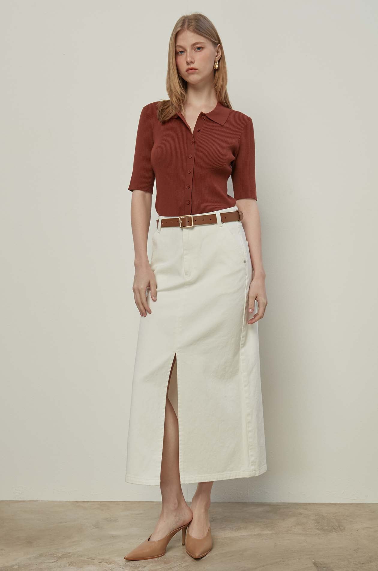 MID-RISE WHITE DENIM SKIRT