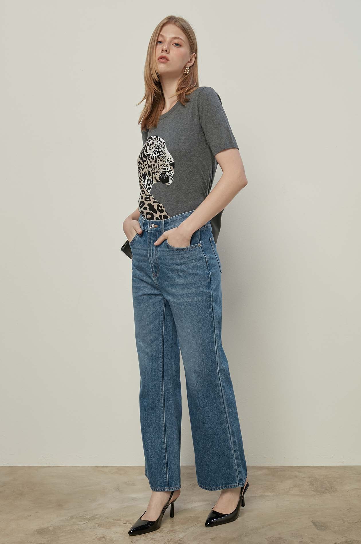 HIGH-RISE FLARE JEANS