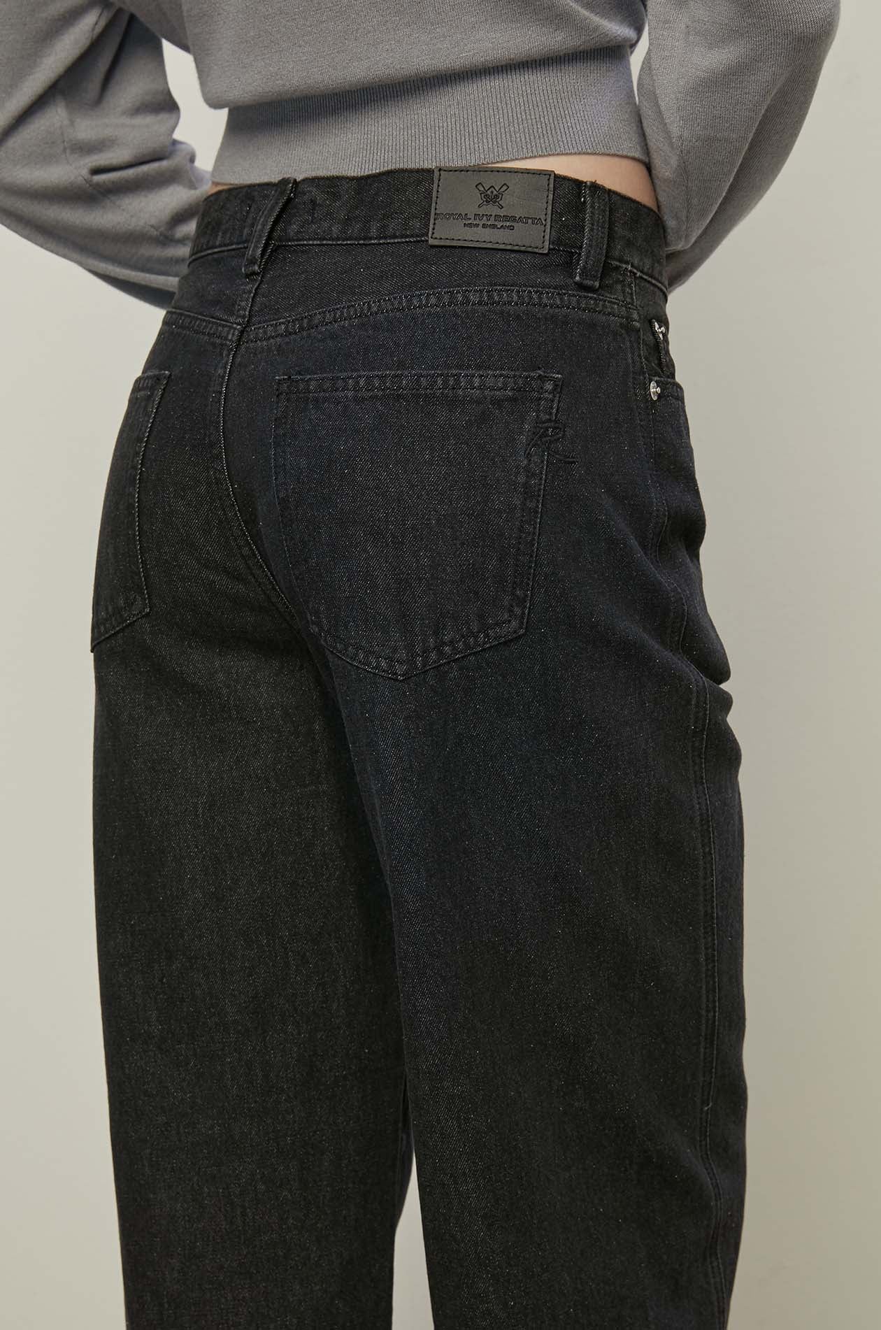 HIGH-RISE BARREL LEG JEANS