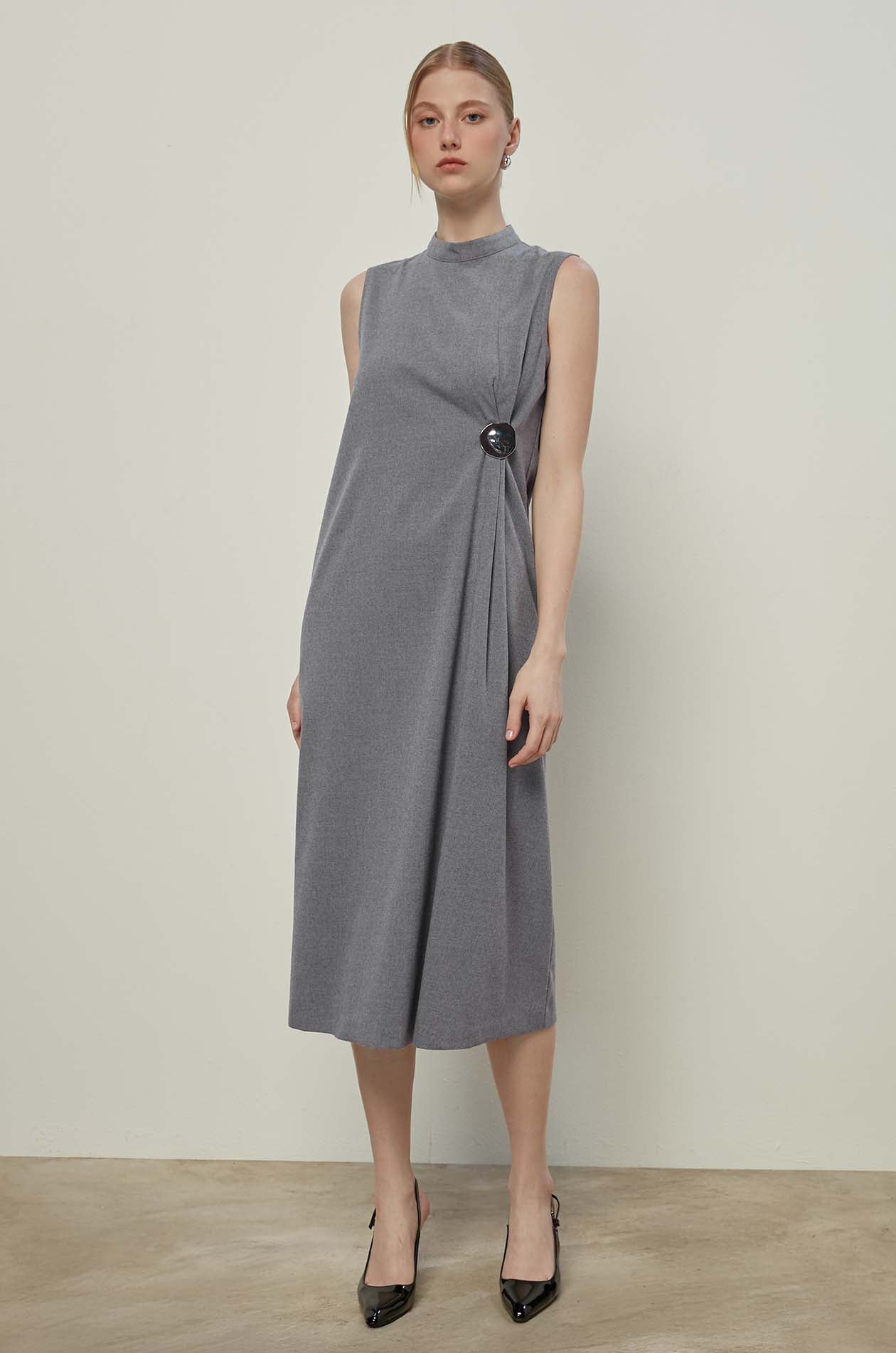 SLEEVELESS MIDI DRESS