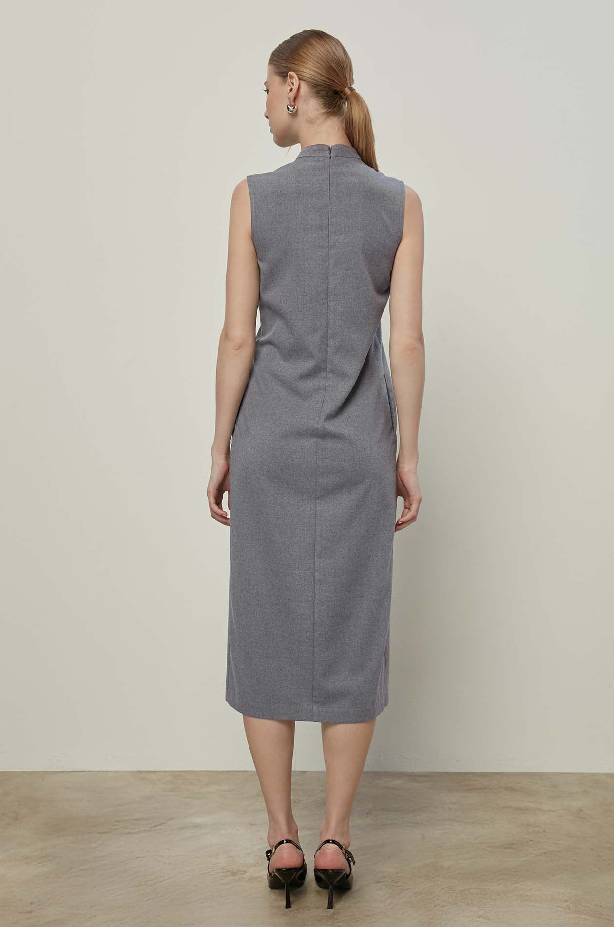 SLEEVELESS MIDI DRESS