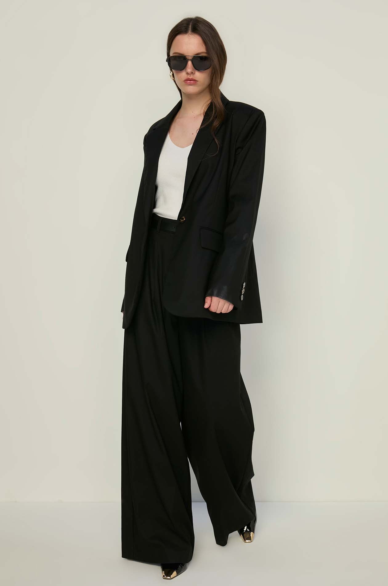 SINGLE BUTTON BLAZER