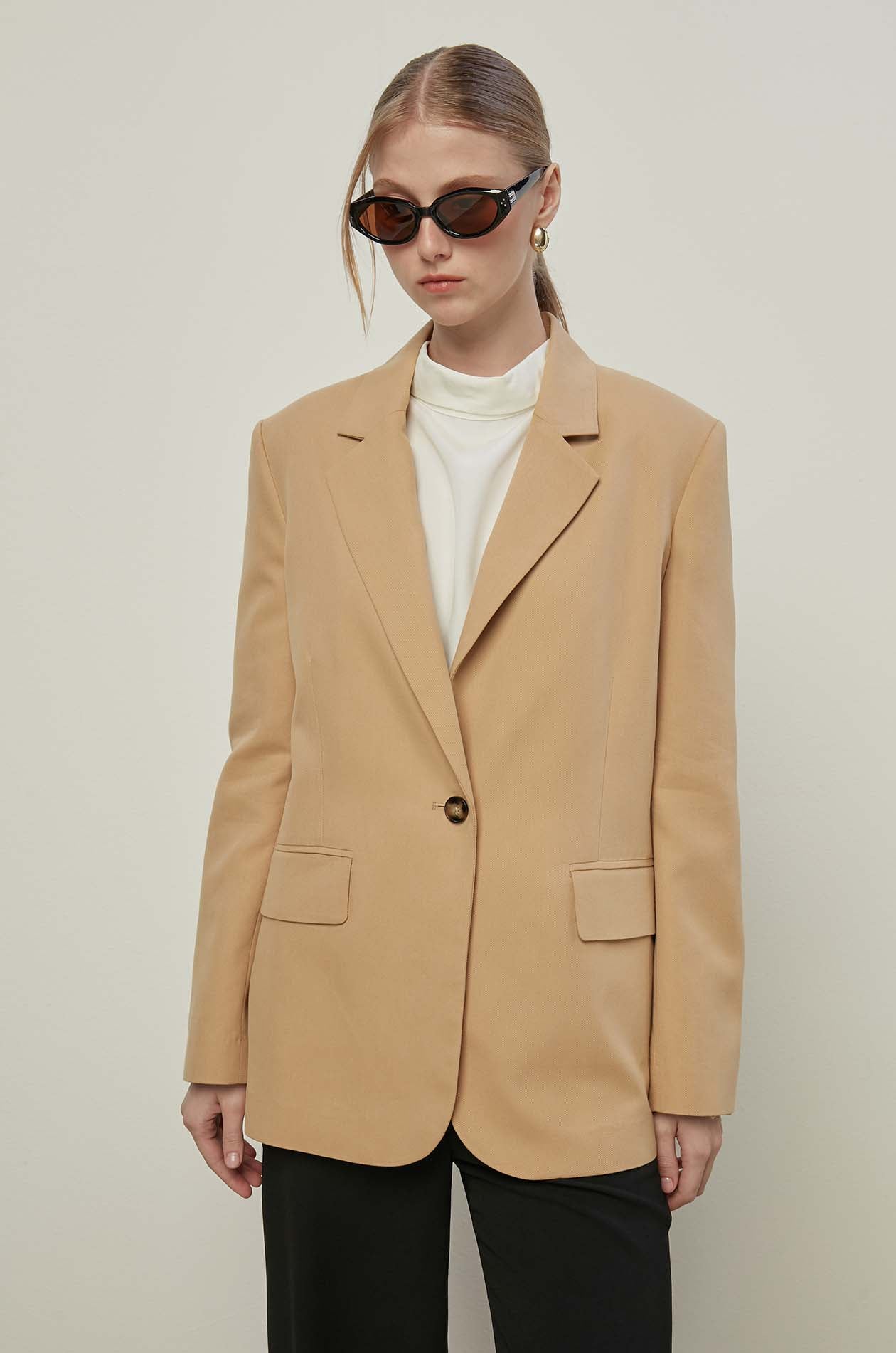 DOUBLE BUTTON BLAZER