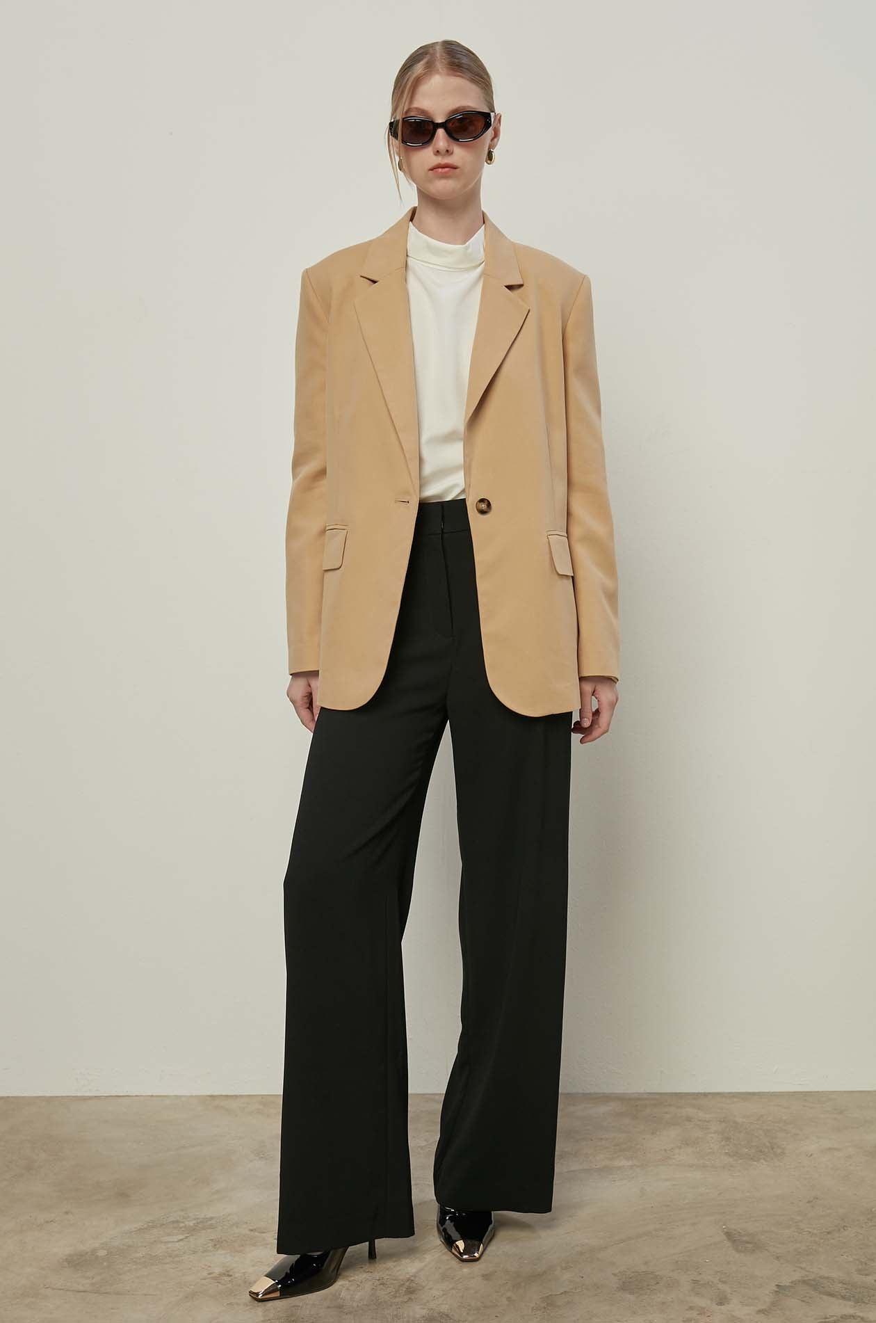 DOUBLE BUTTON BLAZER