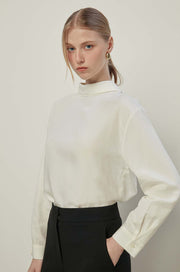 LONG SLEEVE BUTTON-UP SHIRT