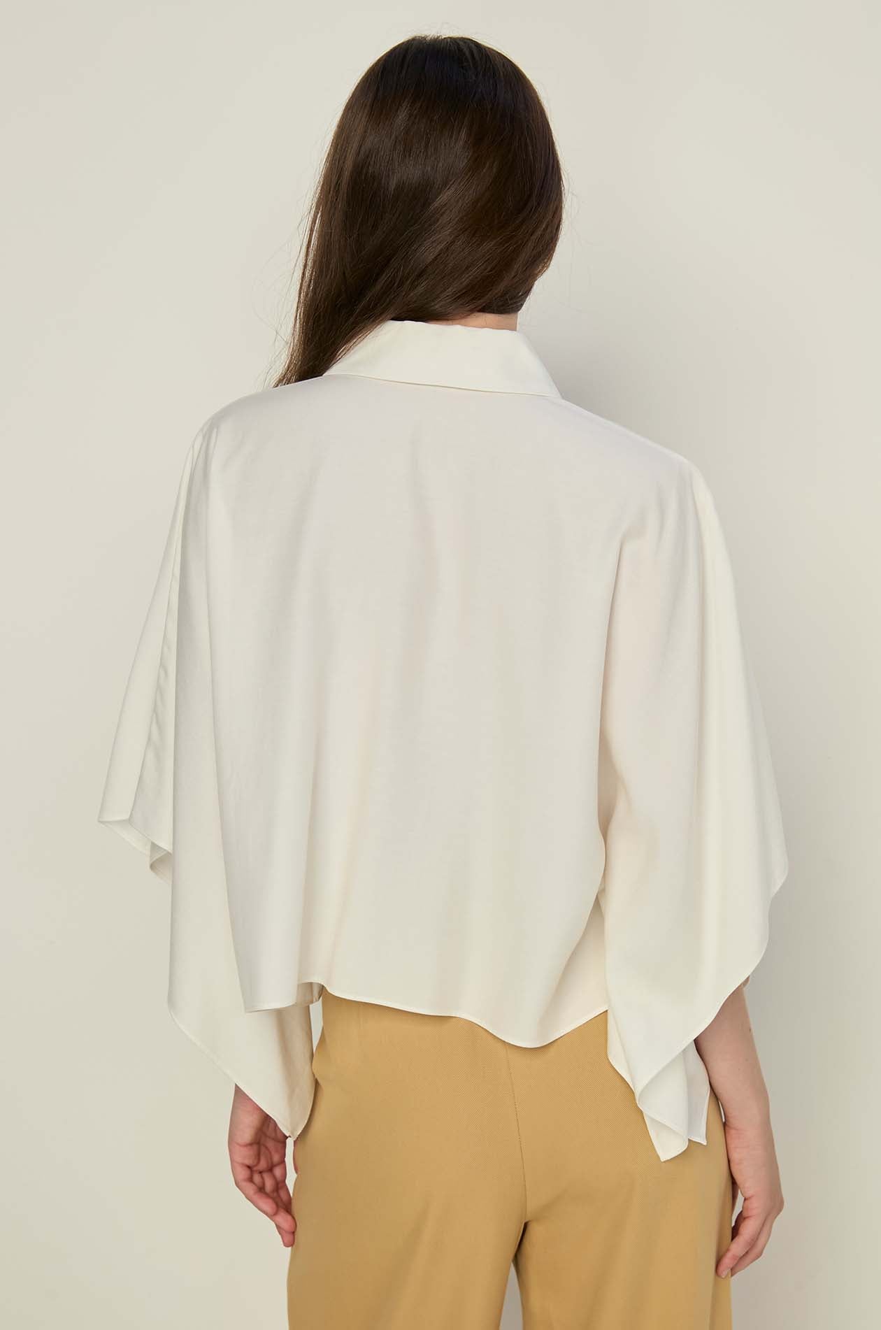 BUTTON-UP CROPPED SHIRT