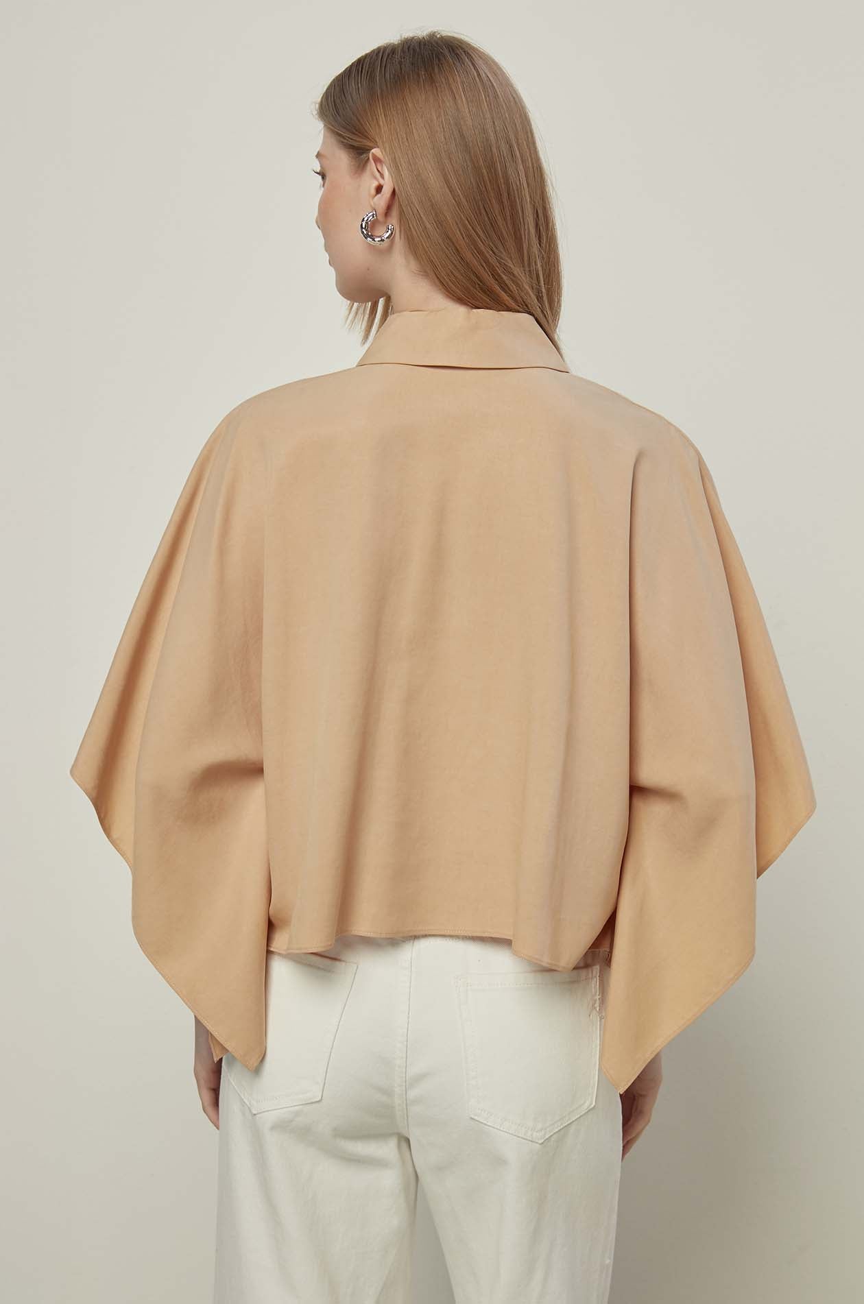 BUTTON-UP CROPPED SHIRT