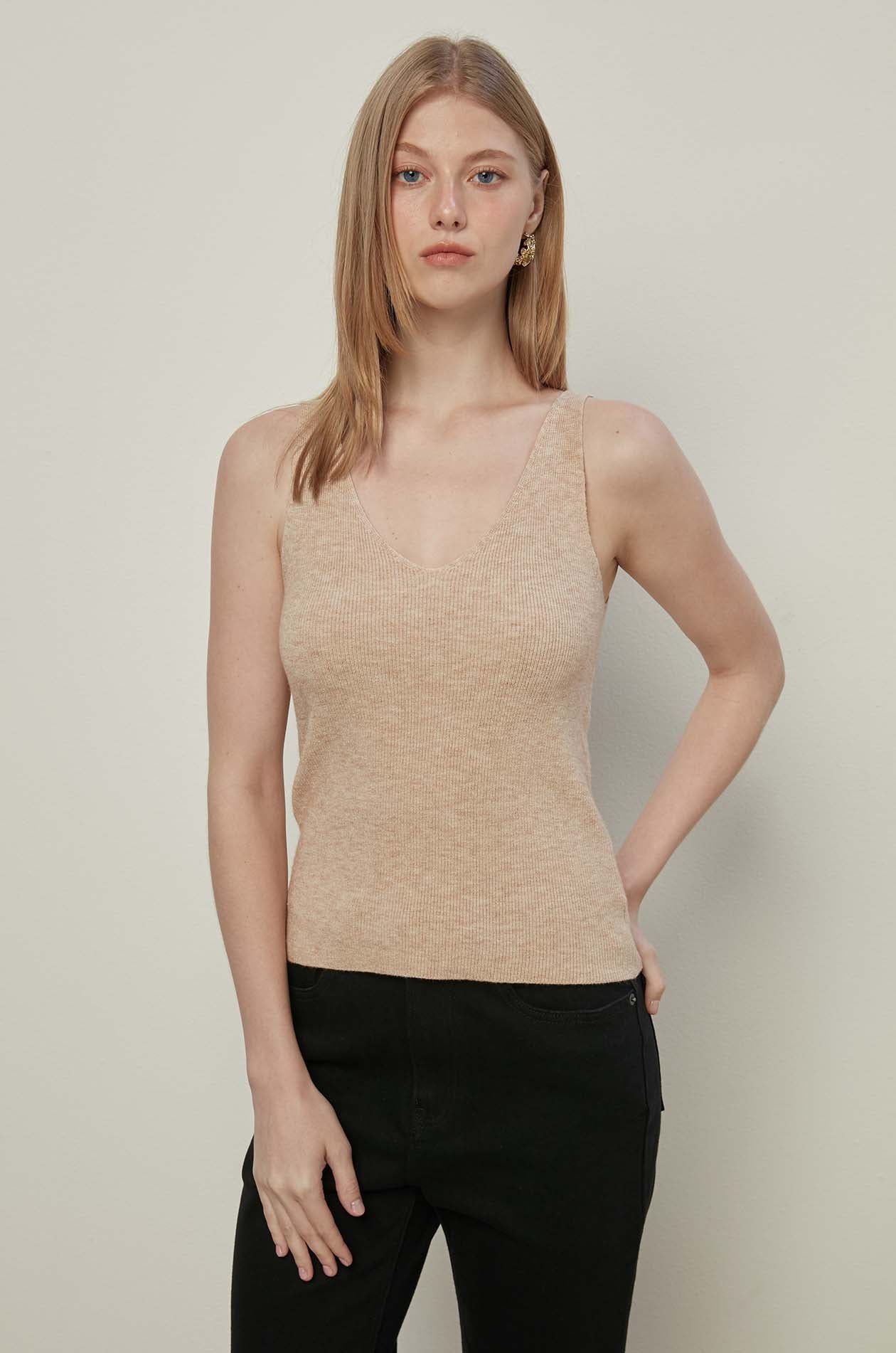 V-NECK CAMI TOP