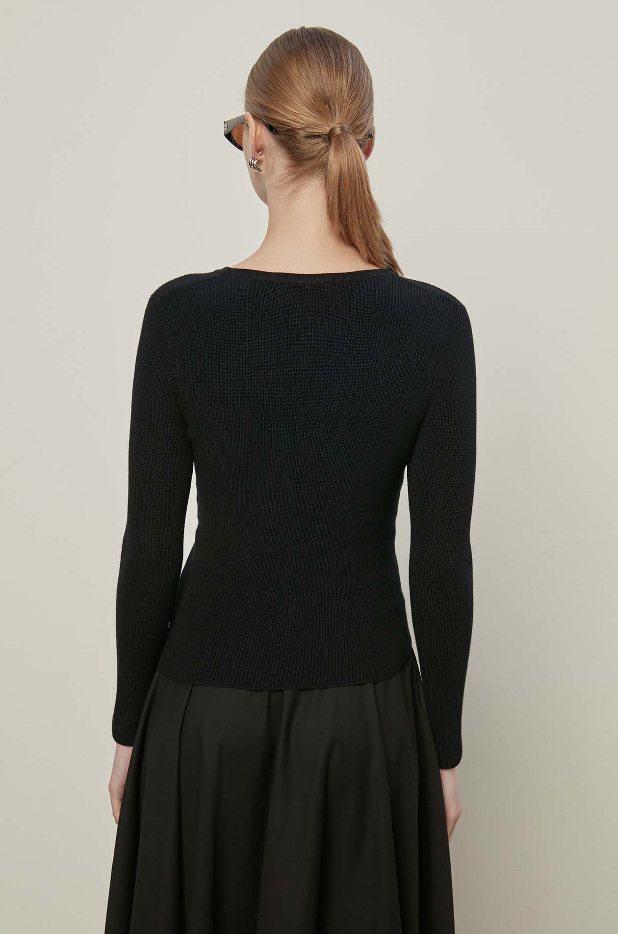 LONG SLEEVE KNITTED TOP
