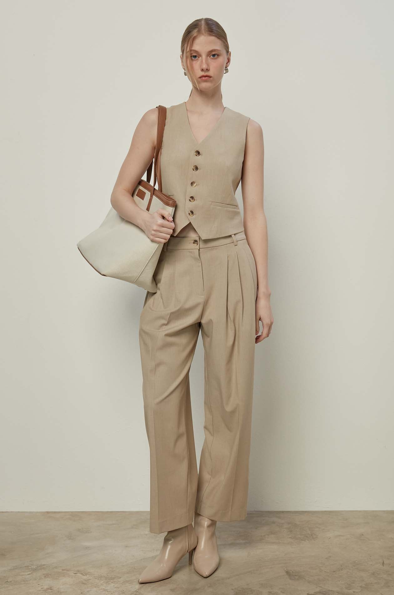BUTTON-DOWN VEST