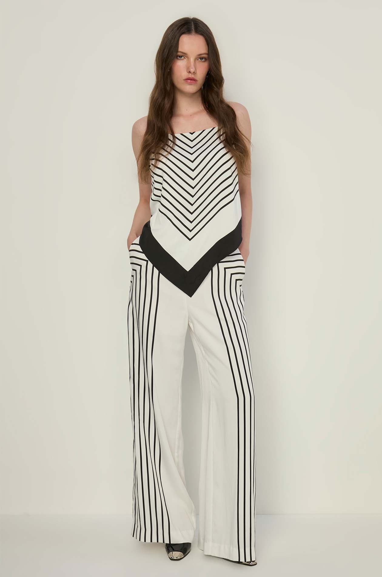 CHEVRON PRINTED CAMISOLE TOP