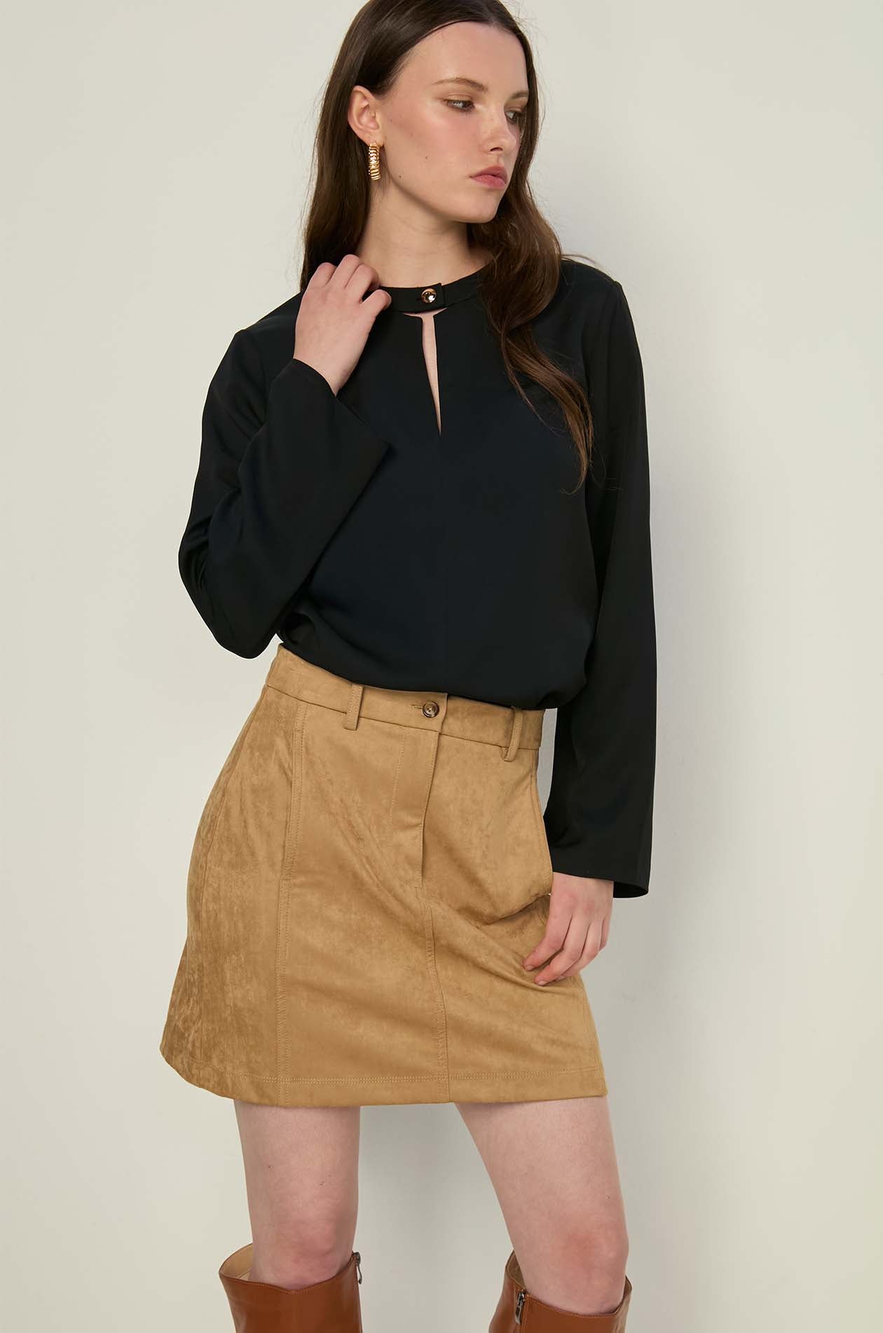 LONG SLEEVE CUT-OUT BLOUSE