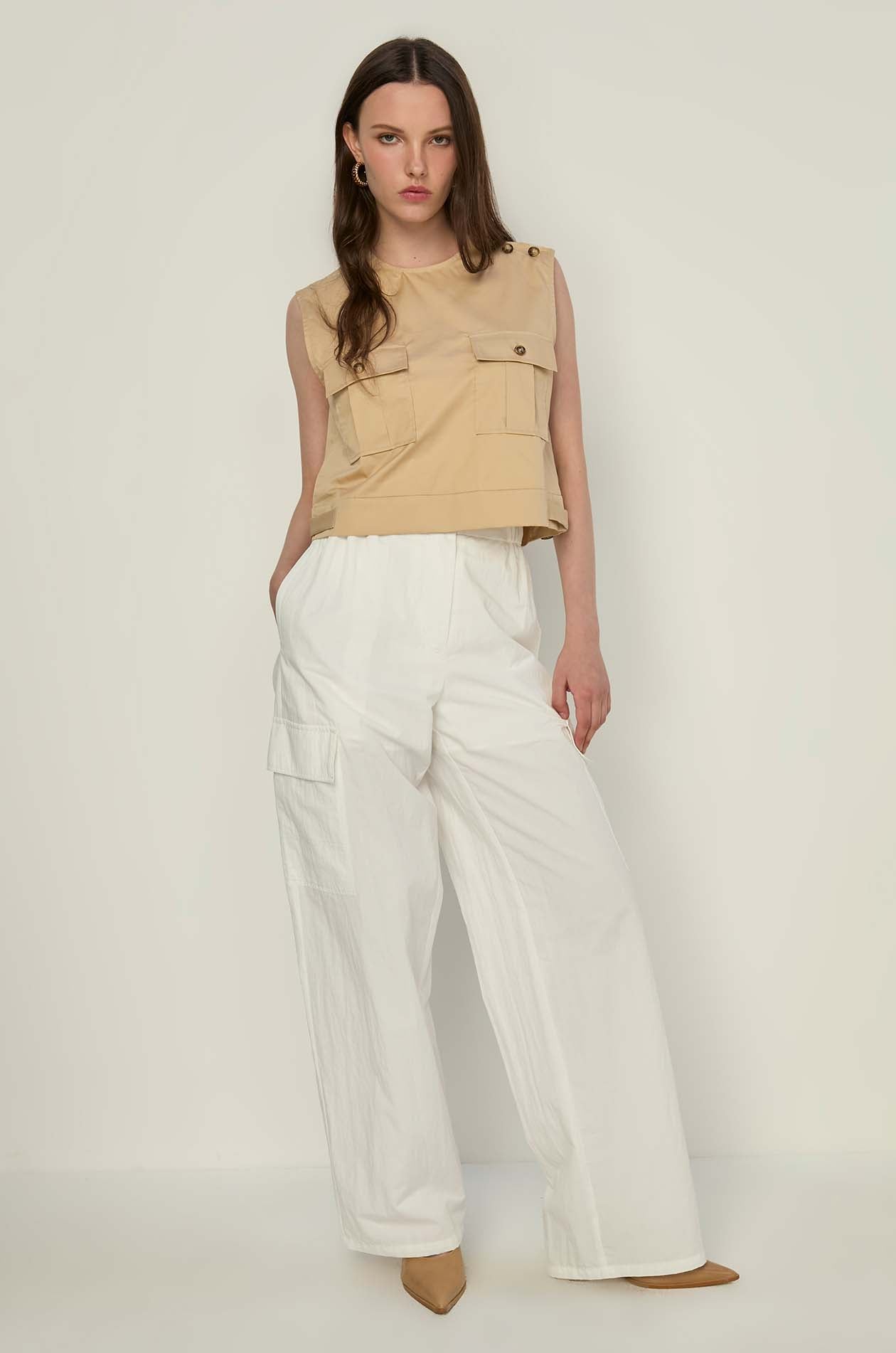 SLEEVELESS UTILITY TOP