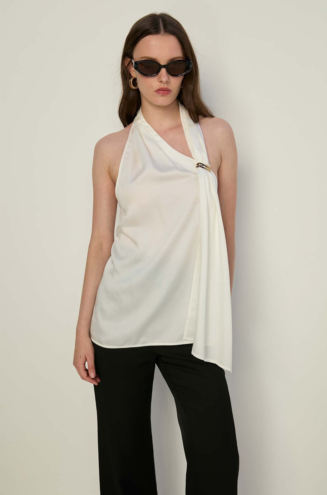 ASYMMETRIC WRAP TOP