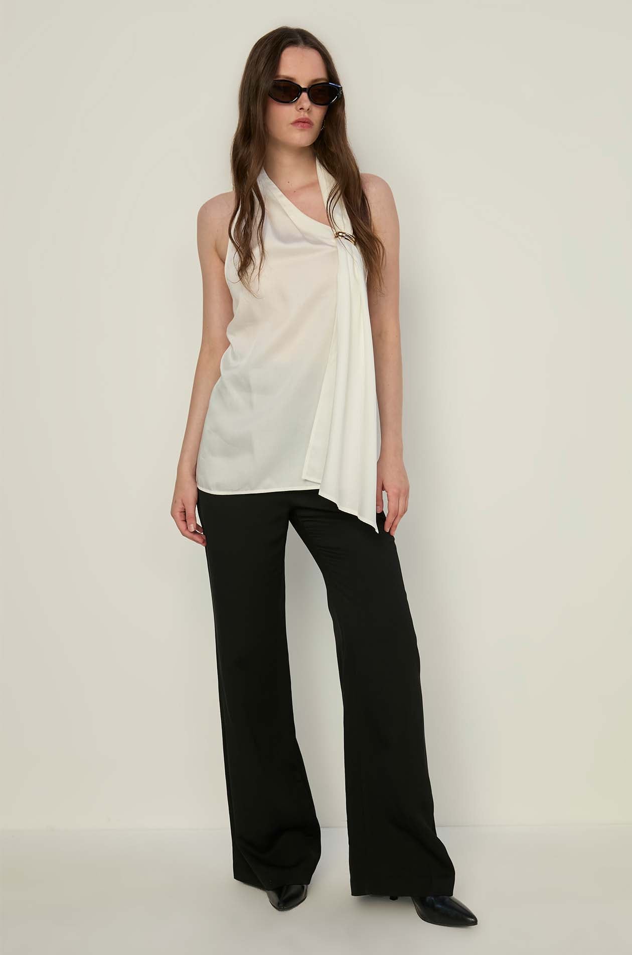 ASYMMETRIC WRAP TOP