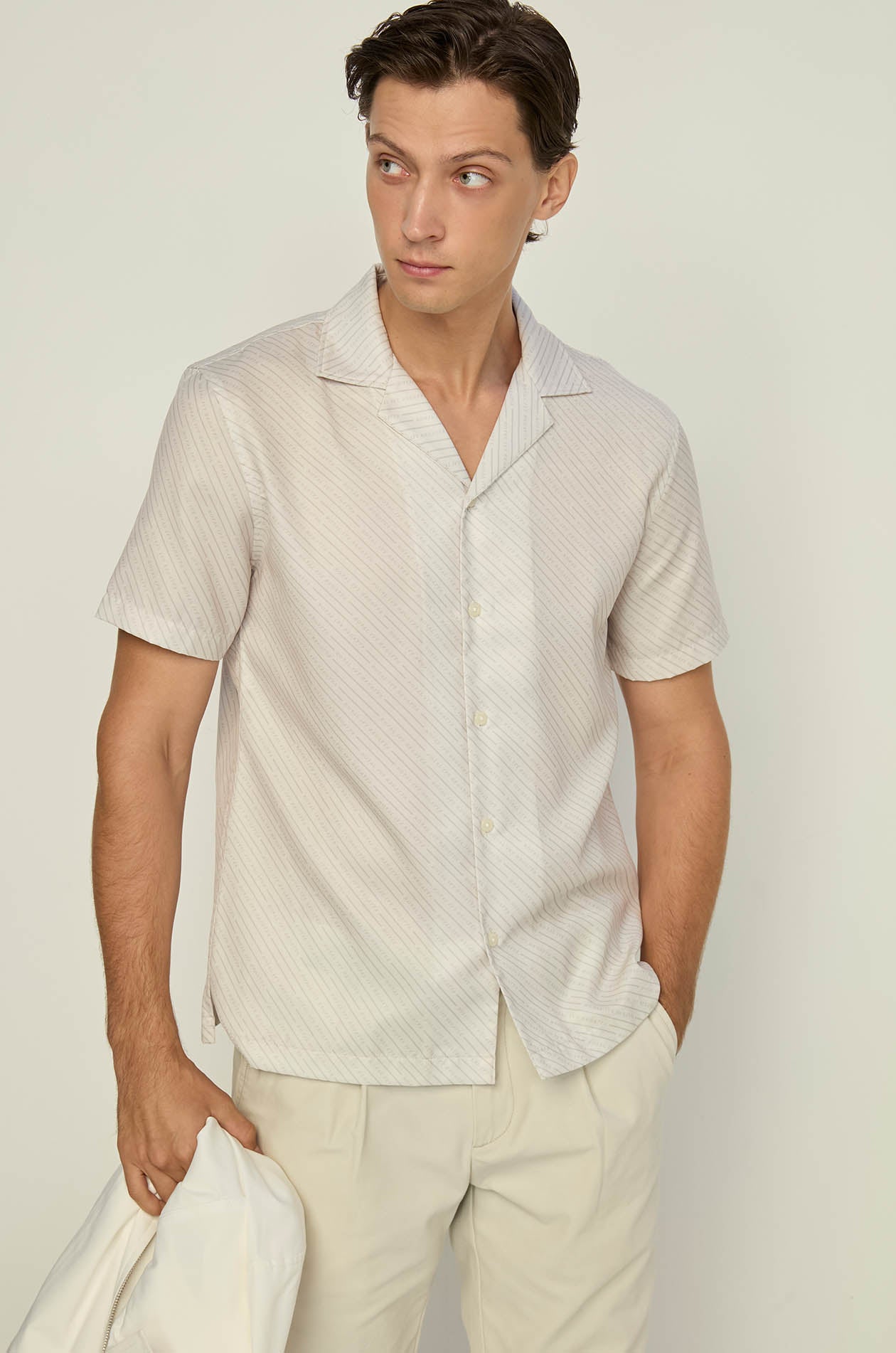 SHORT SLEEVE JACQUARD TWILL SHIRT