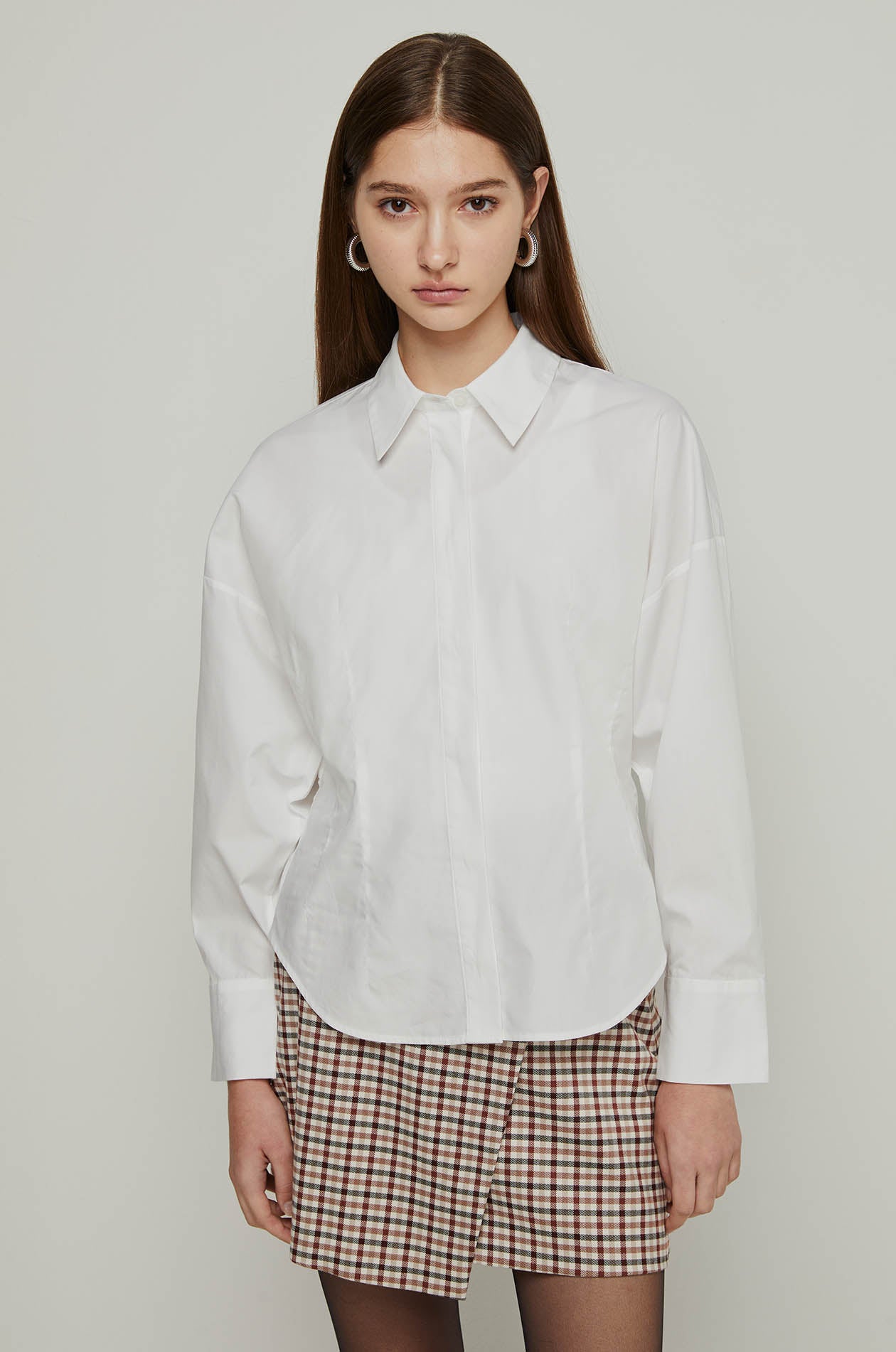 BACK RUCHED LONG SLEEVE SHIRT