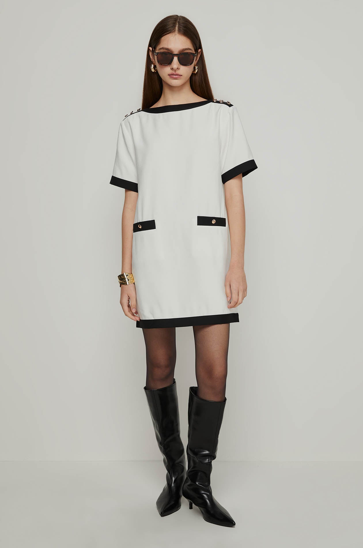 CONTRAST TRIM DRESS