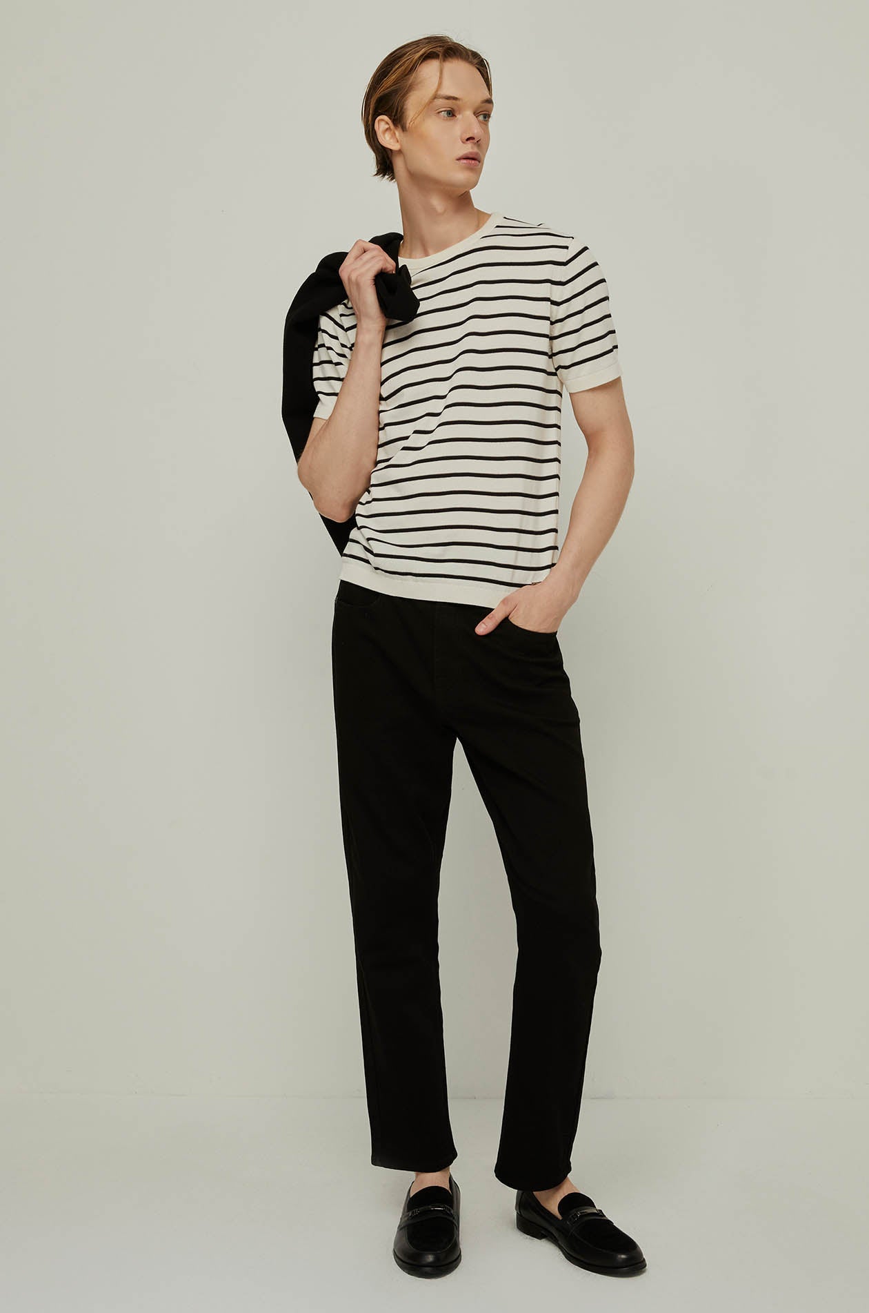 MINIMAL STRIPED KNIT TEE