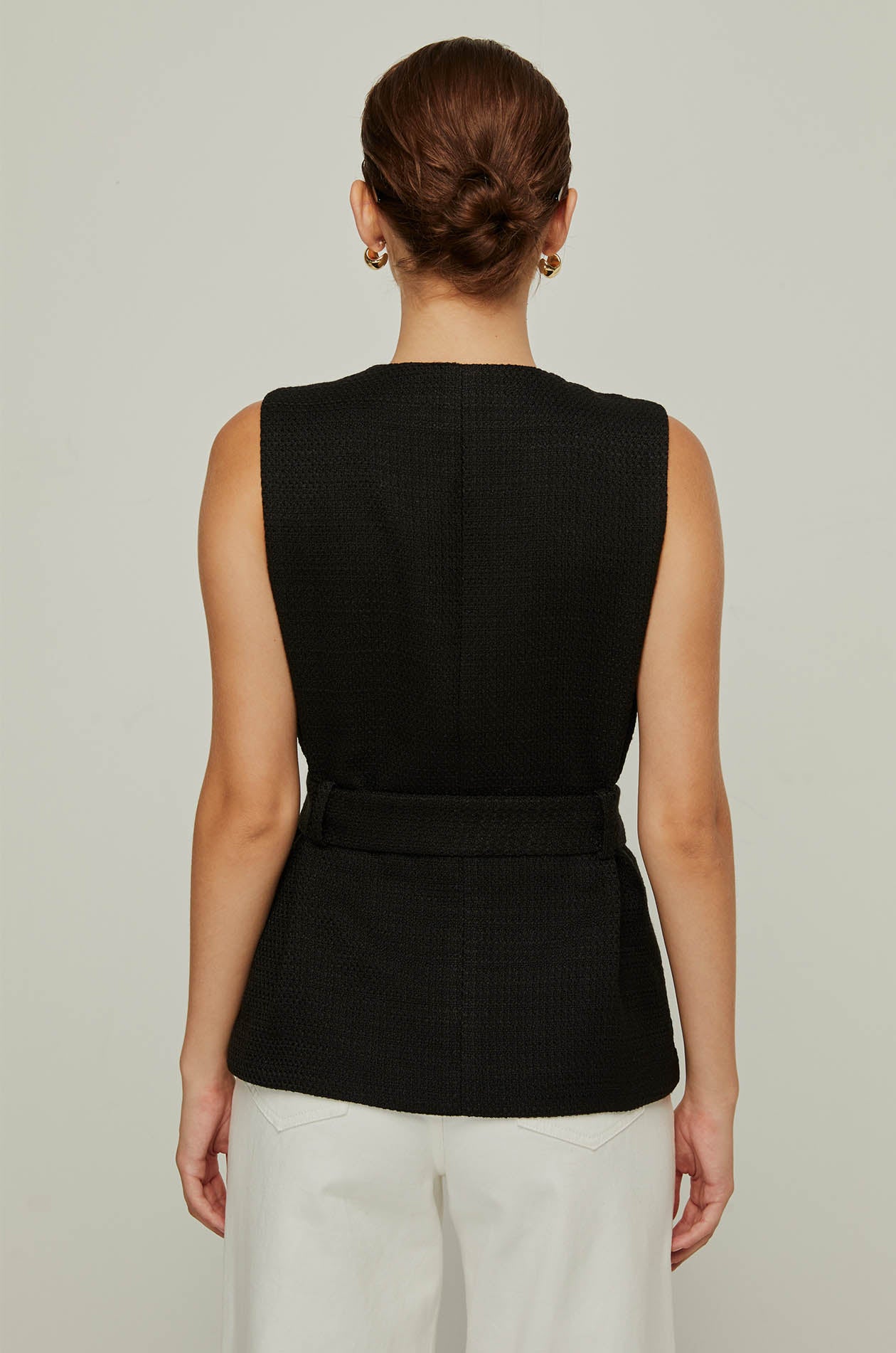 TWEED SLEEVELESS BLOUSE