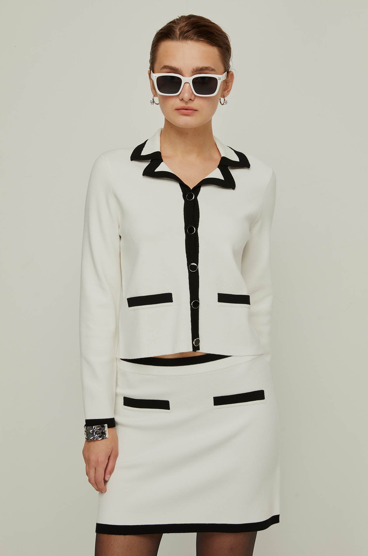 LONG SLEEVE CONTRAST TRIM JACKET