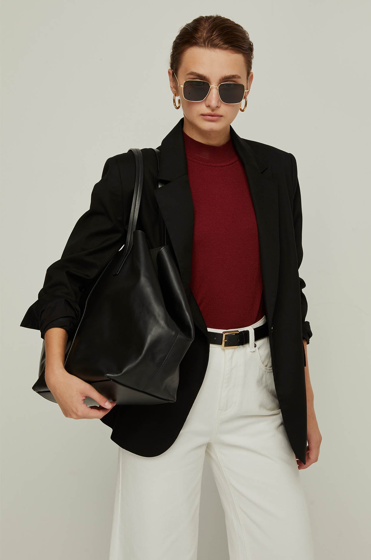 MOCK NECK SLEEVELESS TOP