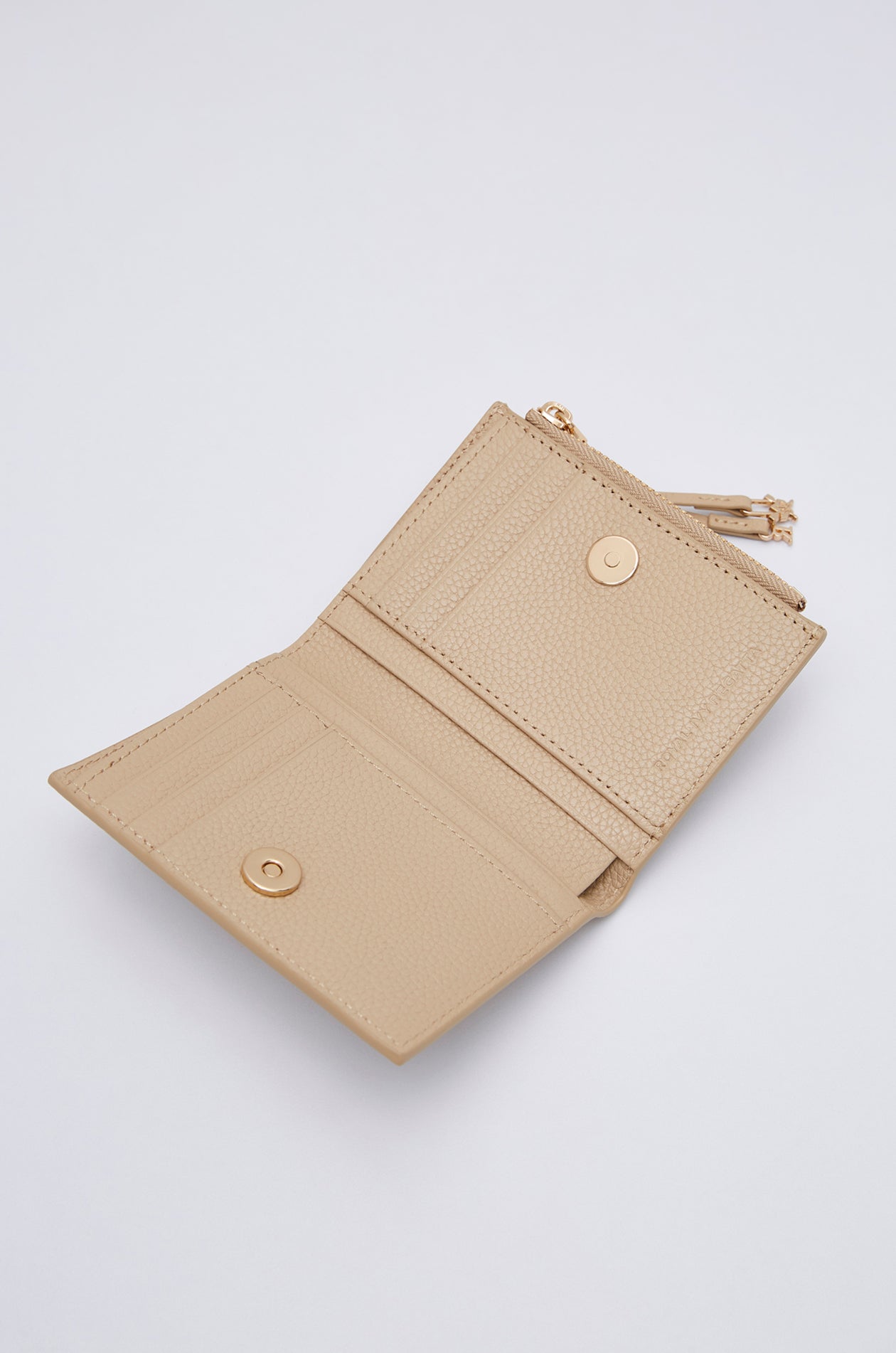 LEATHER WALLET WITH LOGO CHARM