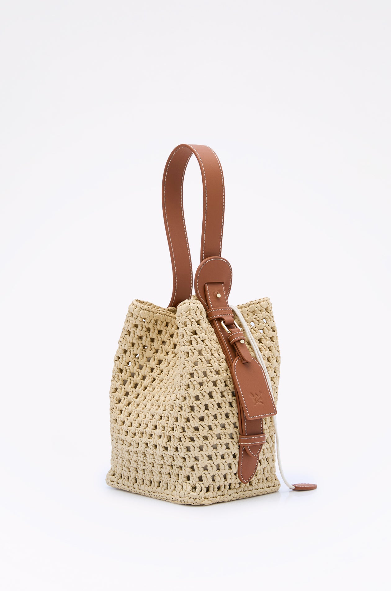 RAFFIA BUCKET BAG