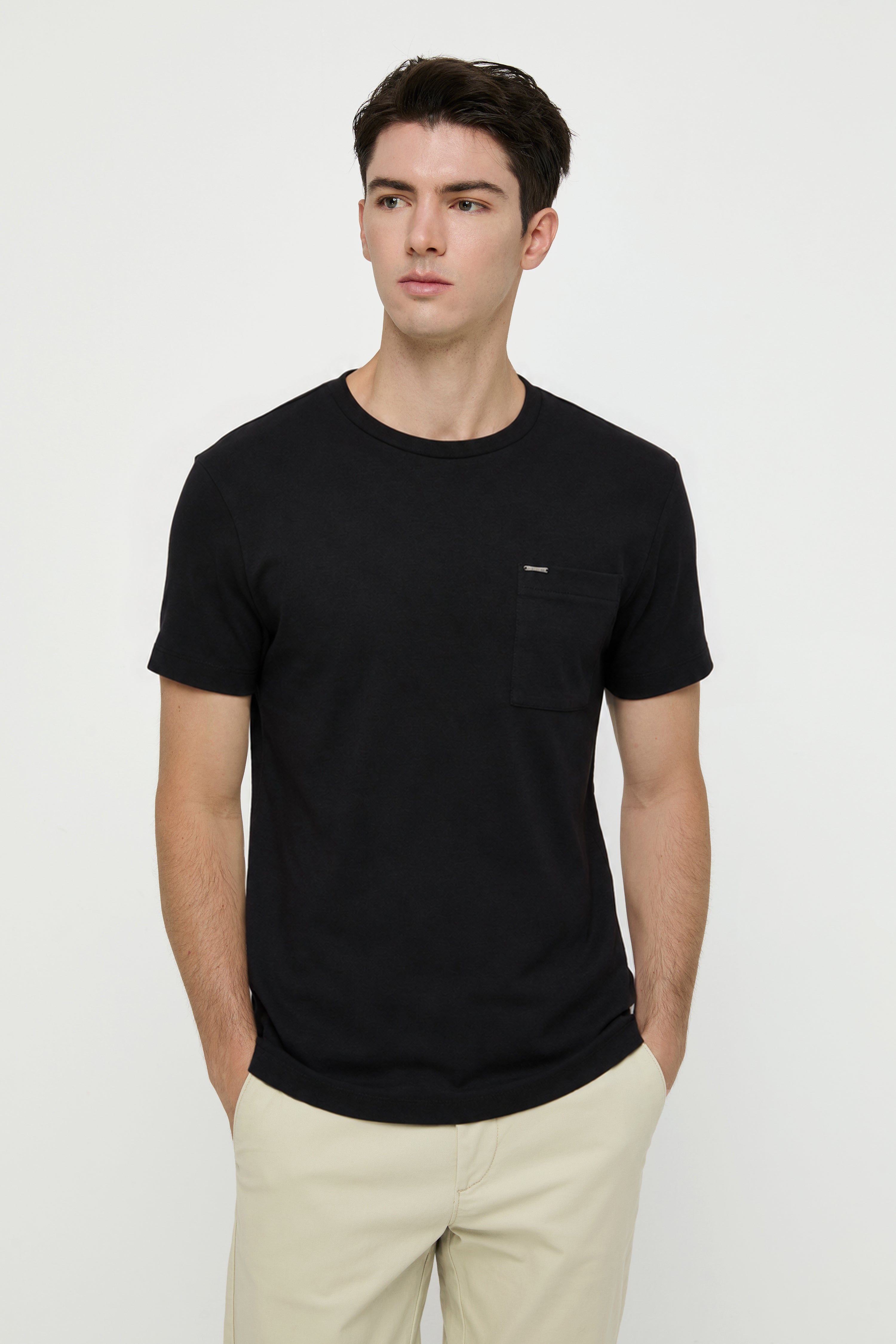 ROUND NECK POCKET TEE