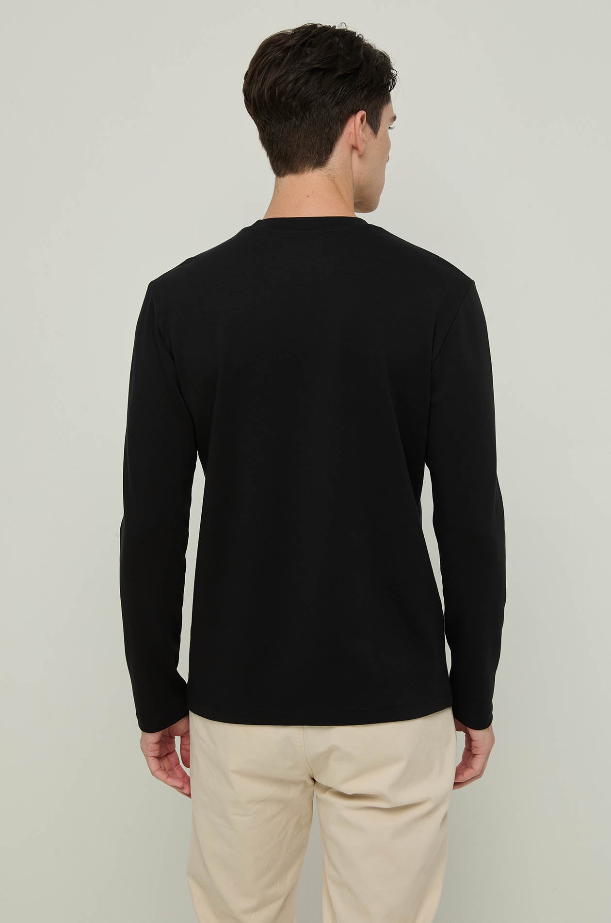 LONG SLEEVE ROUND NECK TEE