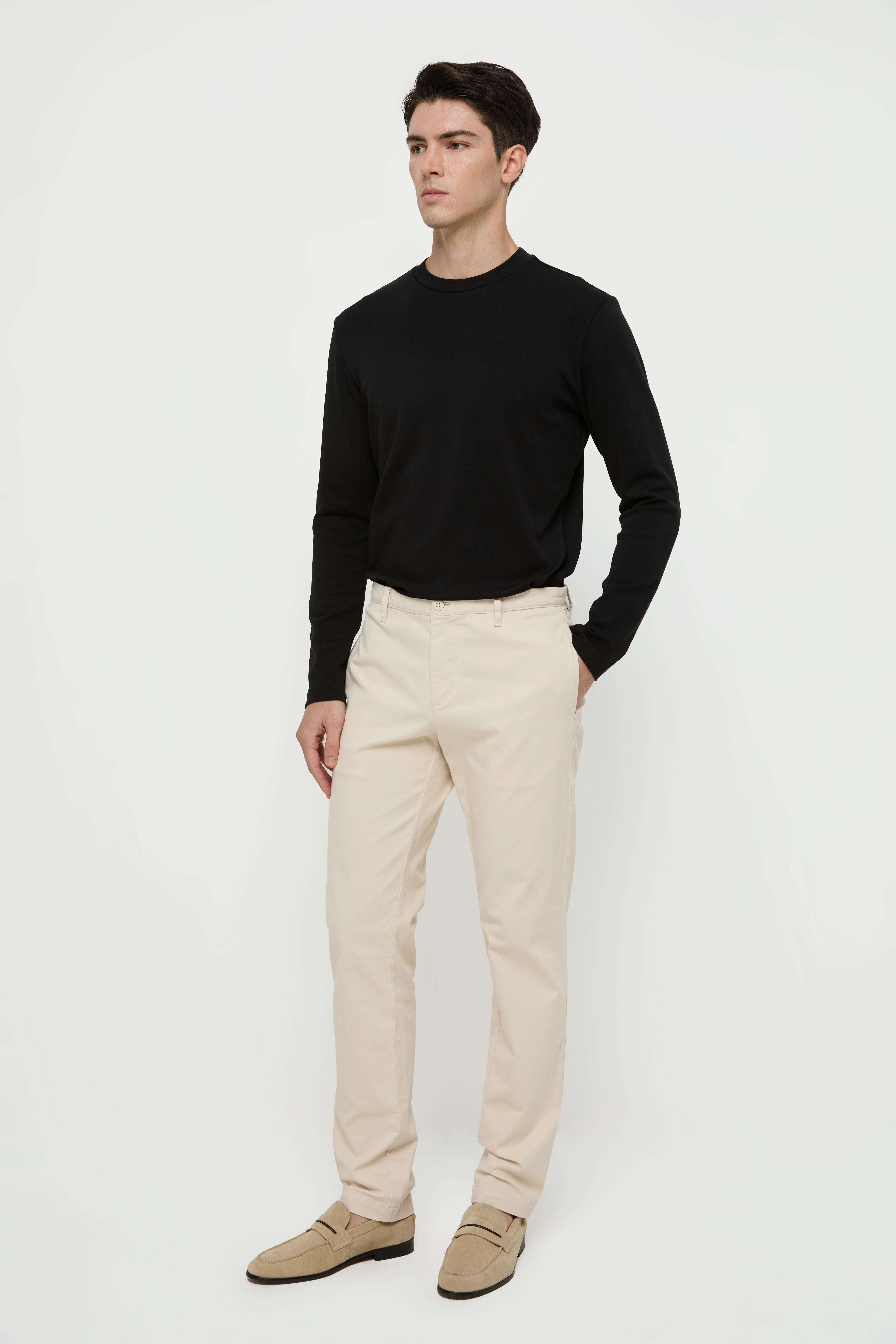 CLASSIC CHINO PANTS