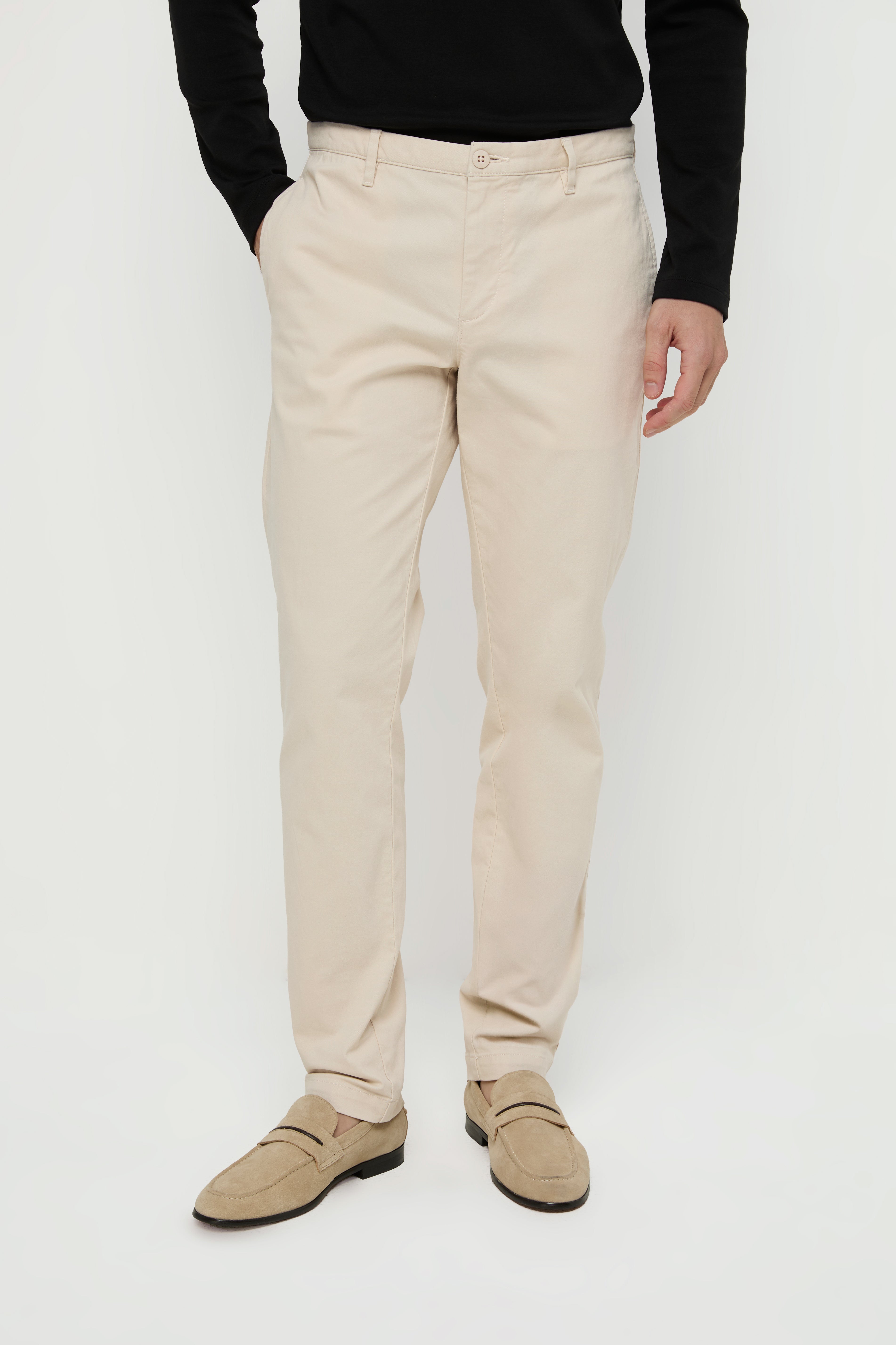 CLASSIC CHINO PANTS