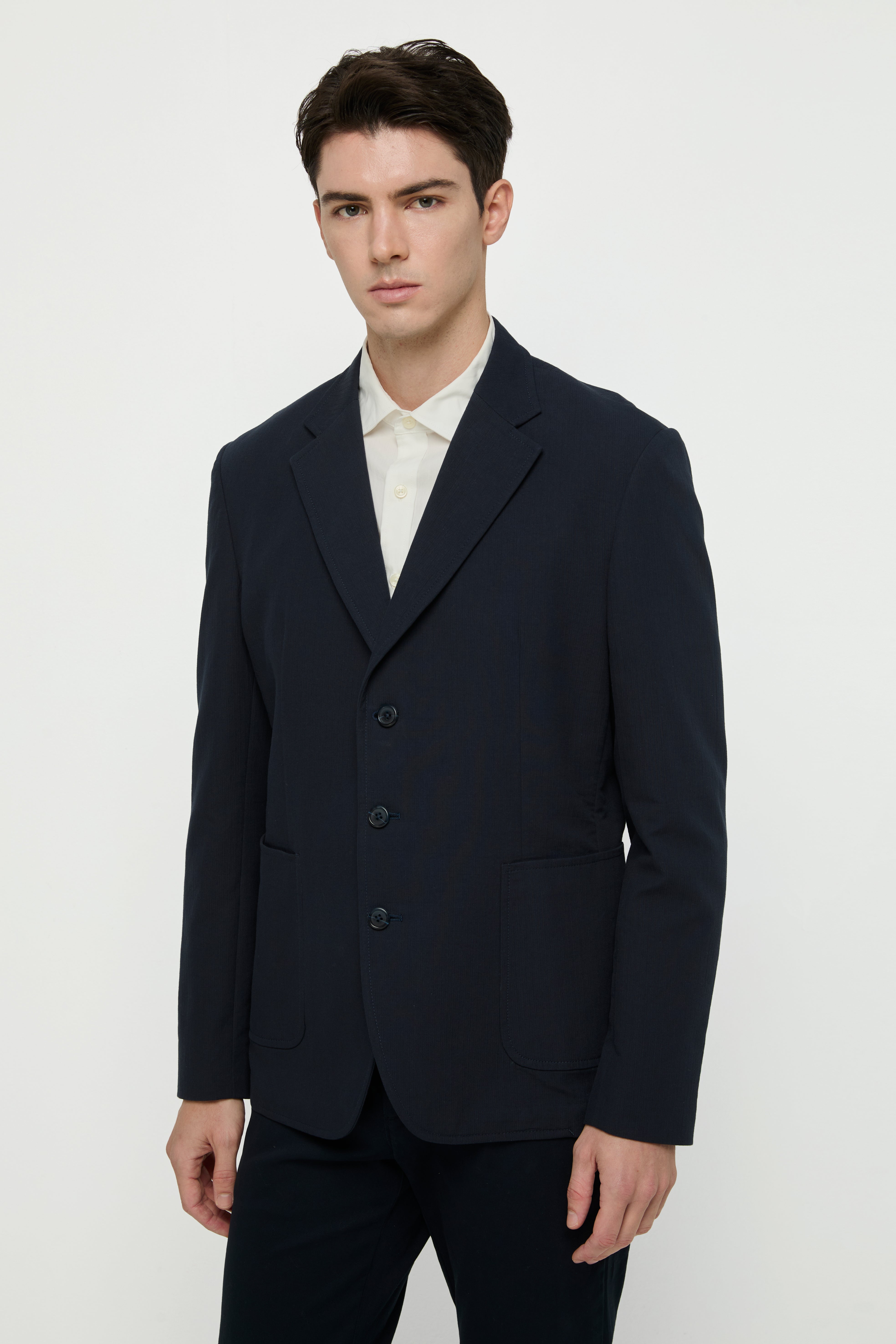 CLASSIC CREPE BLAZER