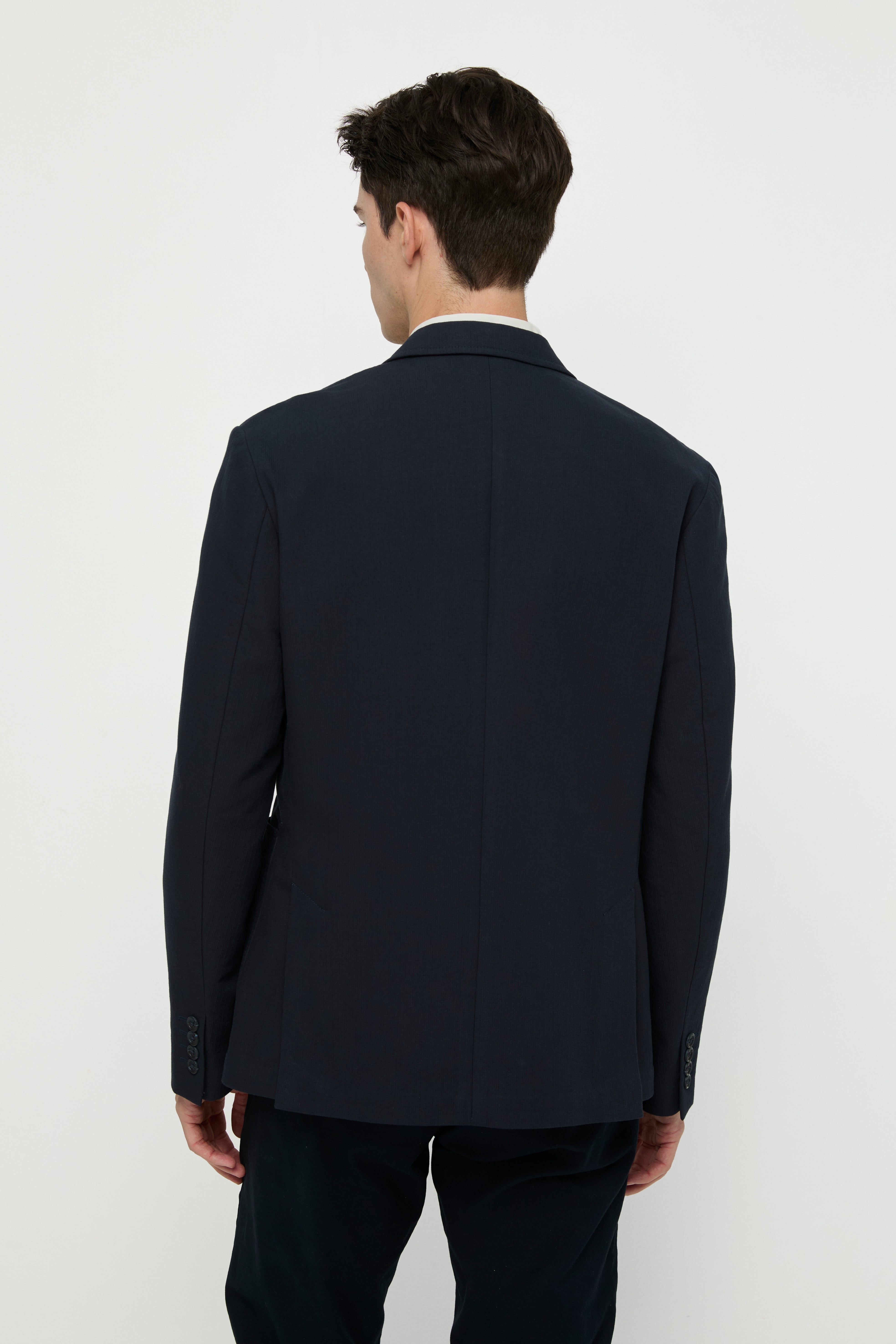 CLASSIC CREPE BLAZER