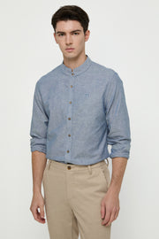 เสื้อเชิ้ตผ้าแชมเบรย์แขนยาวสีกรมท่า