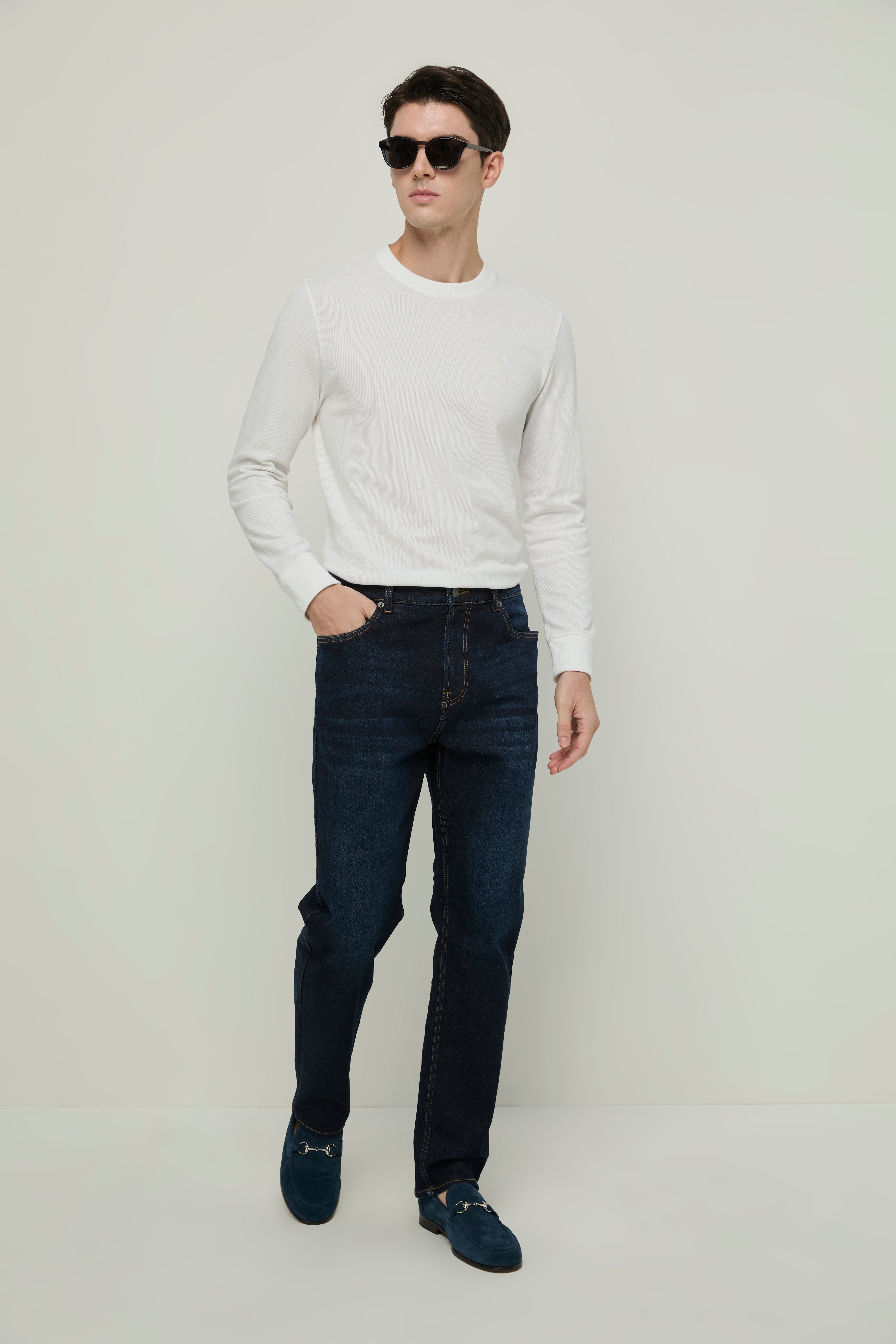 NAVY REGULAR-FIT JEANS