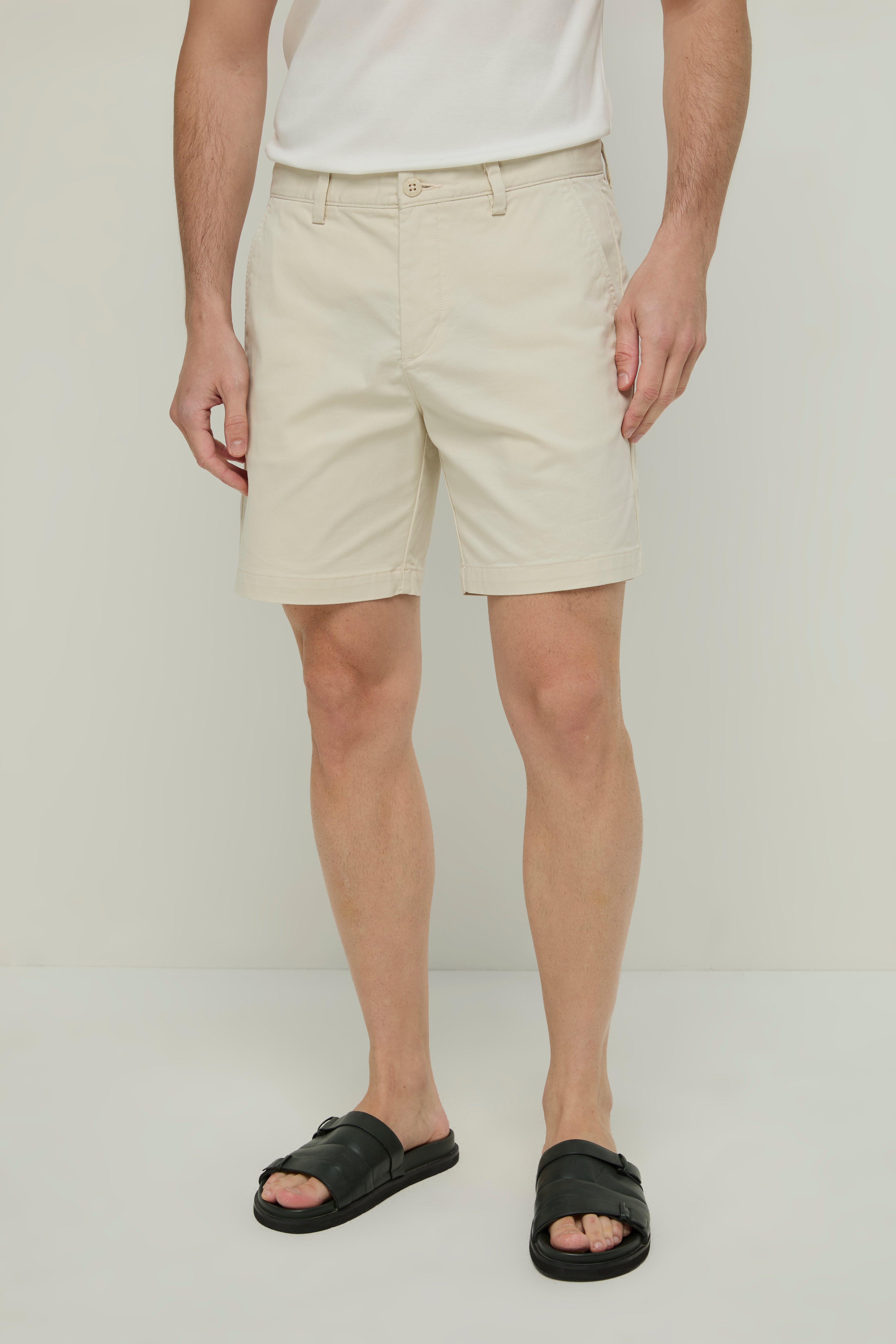 CLASSIC CHINO SHORTS